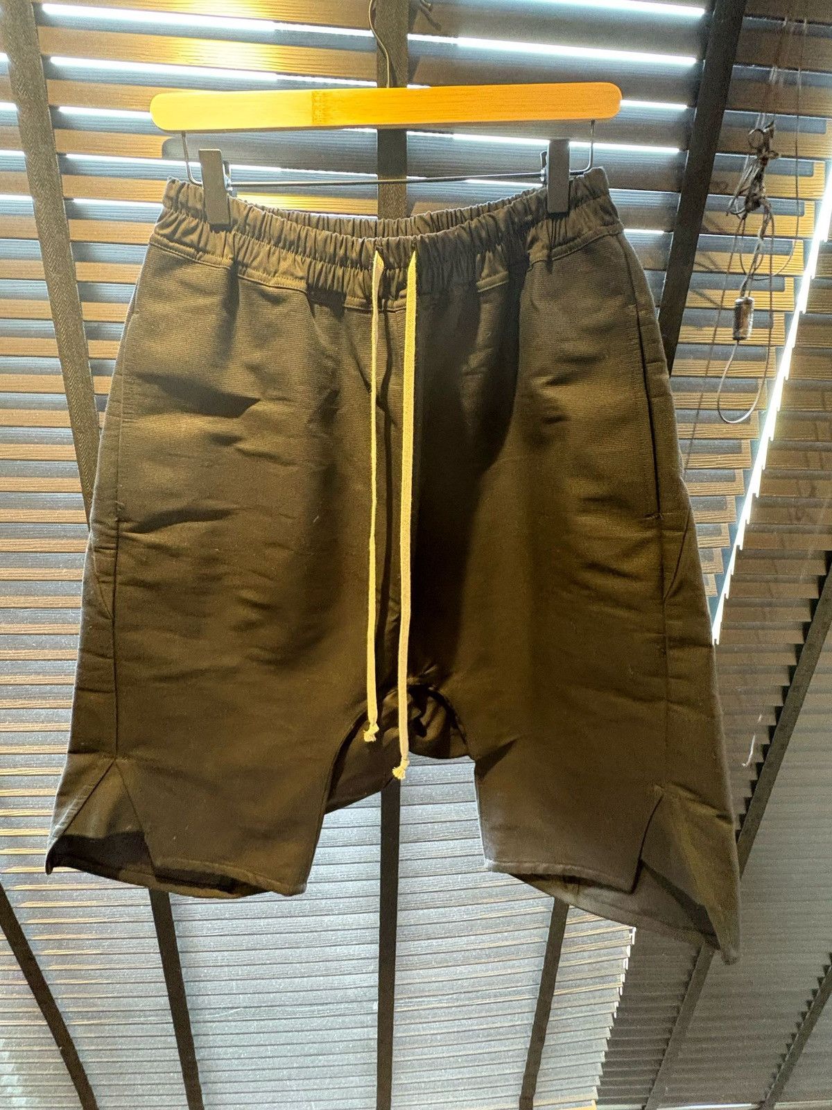 Rick Owens Rick Owens Basket Shorts Black Size US 32 / EU 48 - 2 Thumbnail
