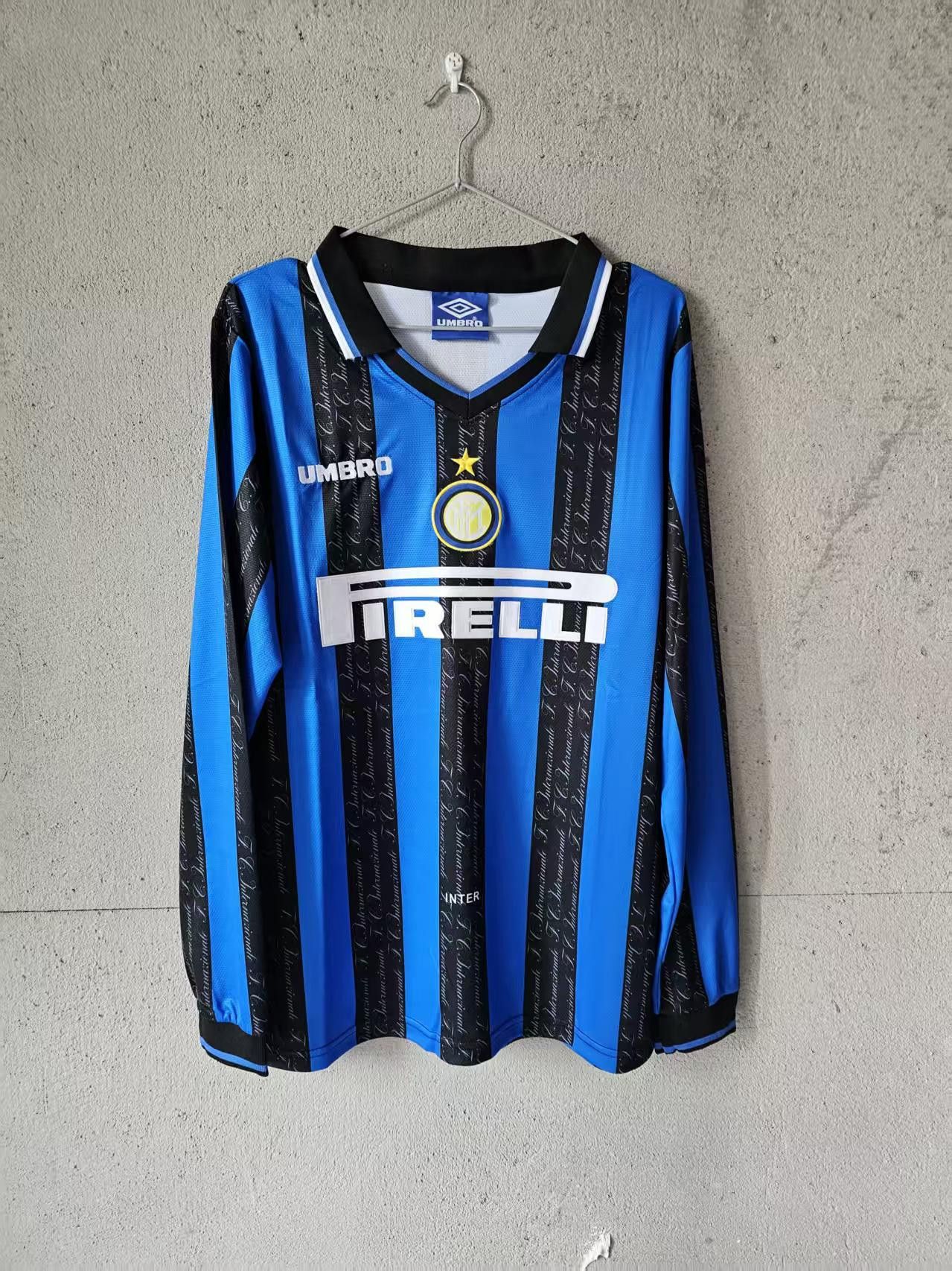 Other 1998 Inter Milan Jersey Size US S / EU 44-46 / 1 - 1 Thumbnail