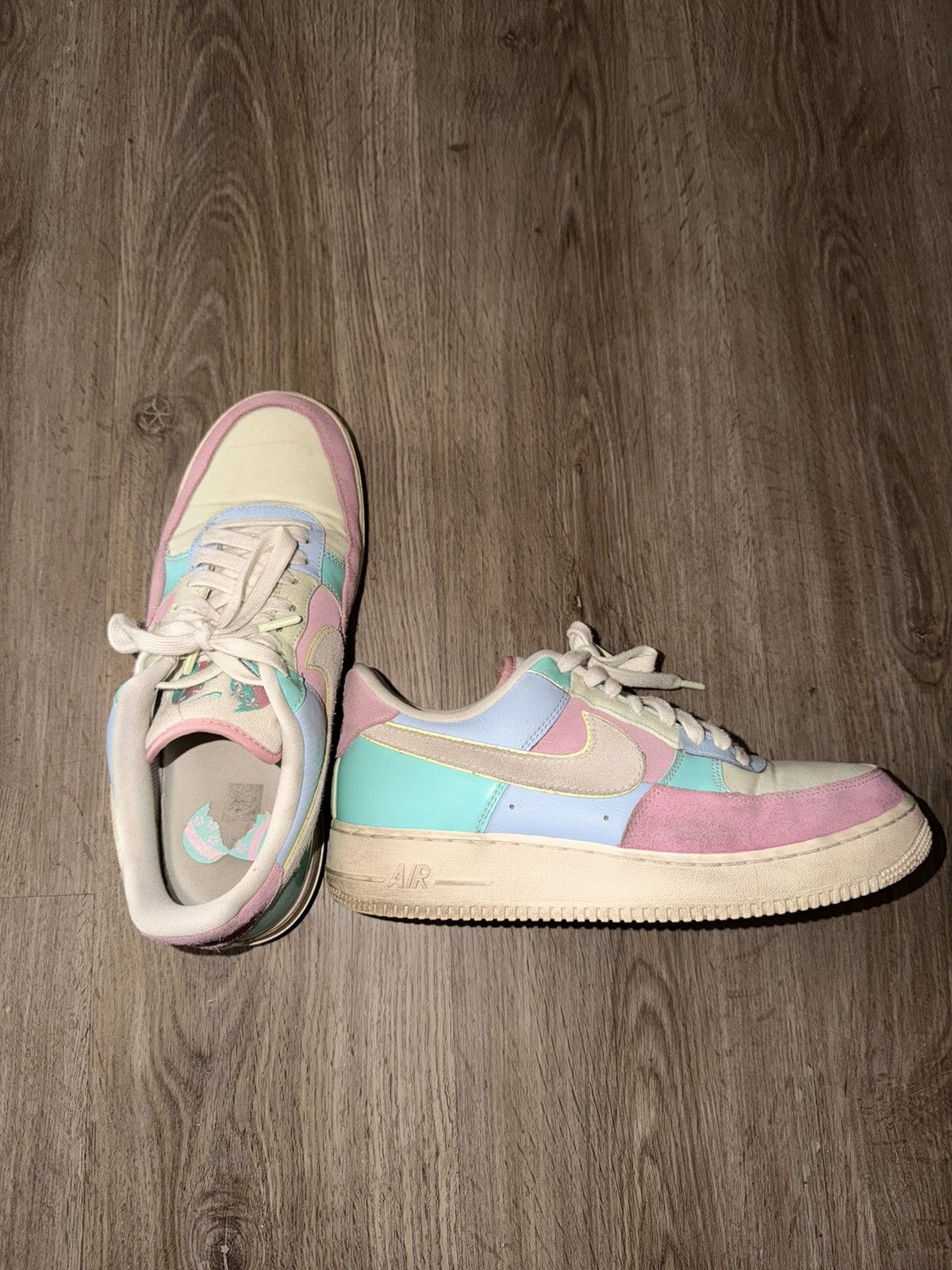 Nike Easter Air force Size US 9 / EU 42 - 1 Thumbnail