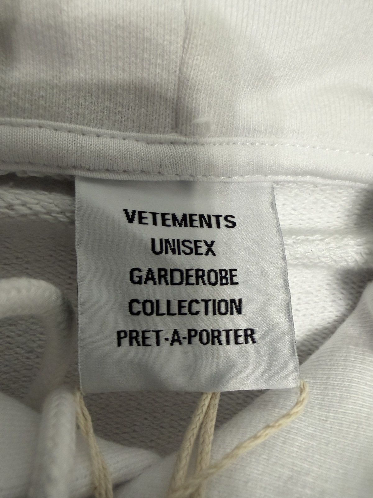 Vetements Vetements Translation Hoodie Rainbow White Size US S / EU 44-46 / 1 - 3 Thumbnail