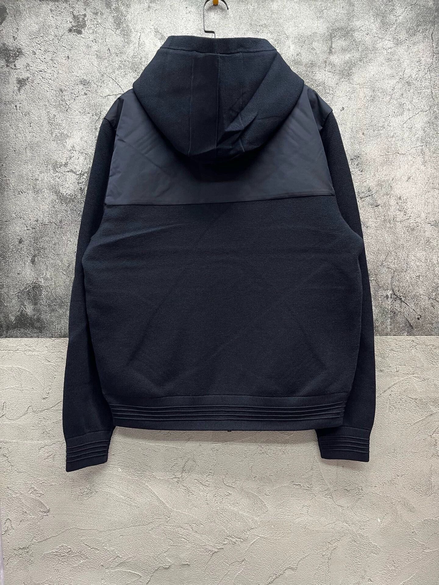 Hugo Boss HUGO BOSS x Aston Martin Logo Hoodie M Size US M / EU 48-50 / 2 - 2 Thumbnail