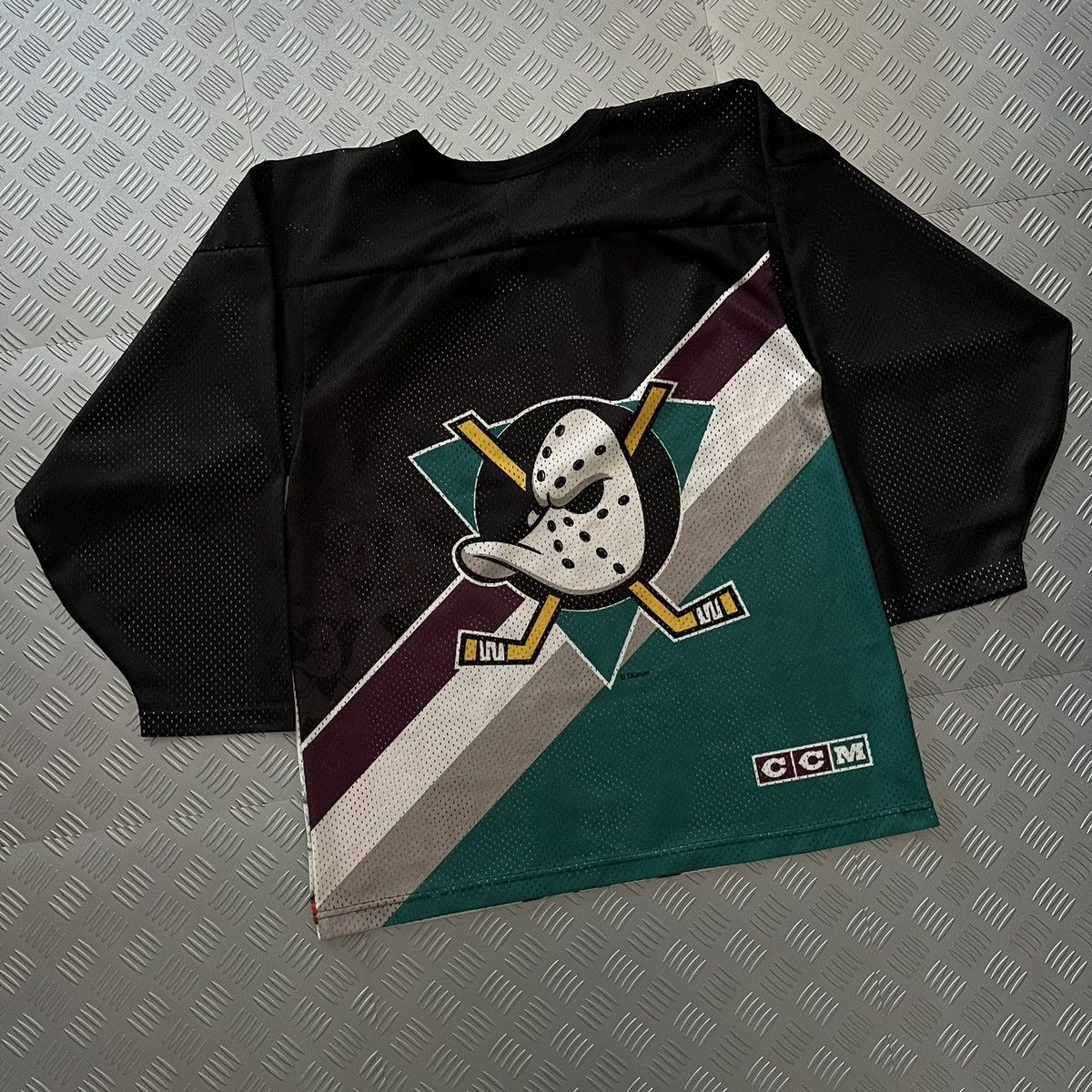 Ccm Vintage CCM NHL Anaheim Mighty Ducks Goalie OVPHockeyJersey Size US XS / EU 42 / 0 - 9 Thumbnail