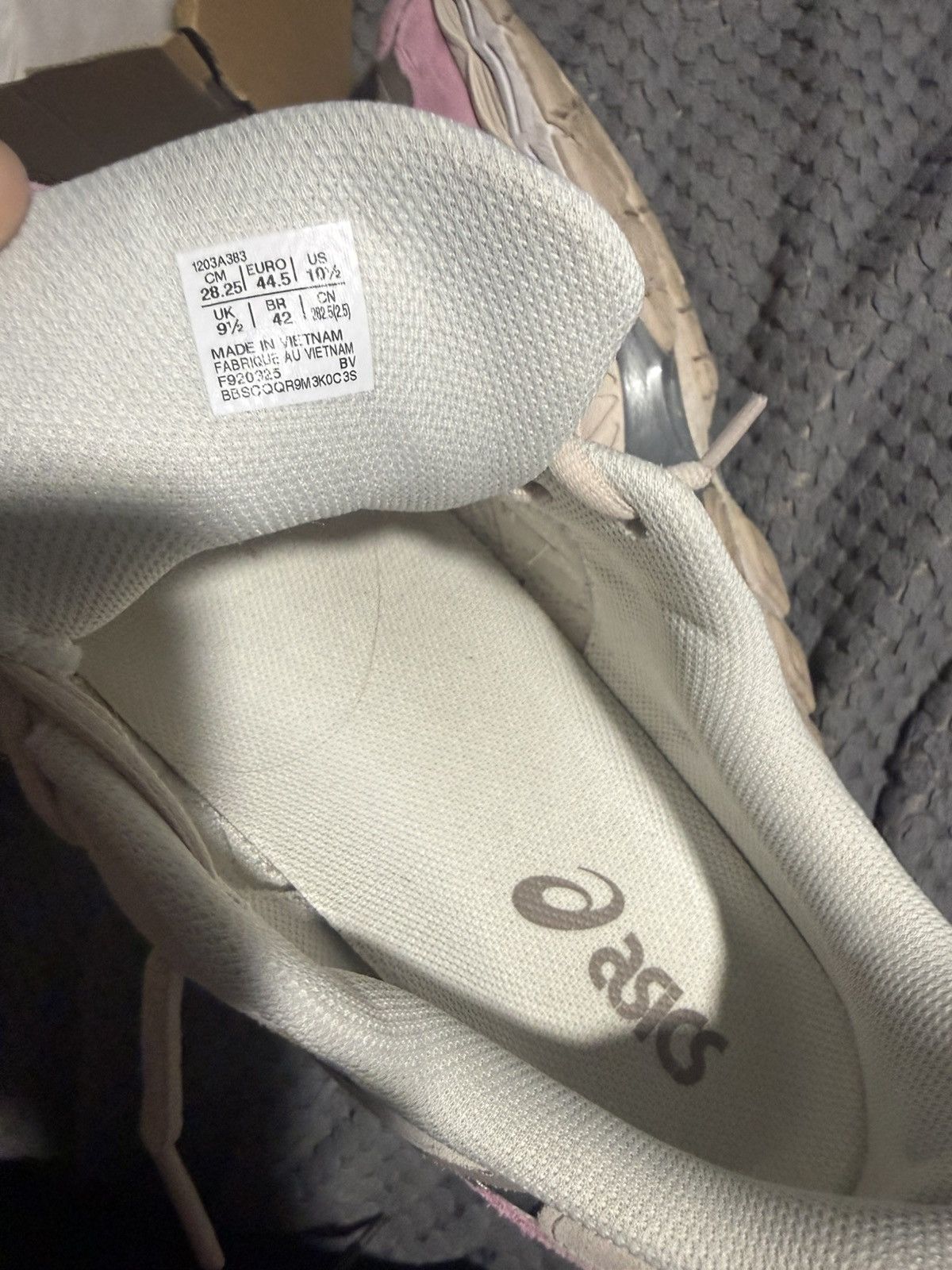 Asics Asics Gel NYC ‘Cream Pink’ (Very Great Condition) Size US 10.5 / EU 43-44 - 8 Thumbnail