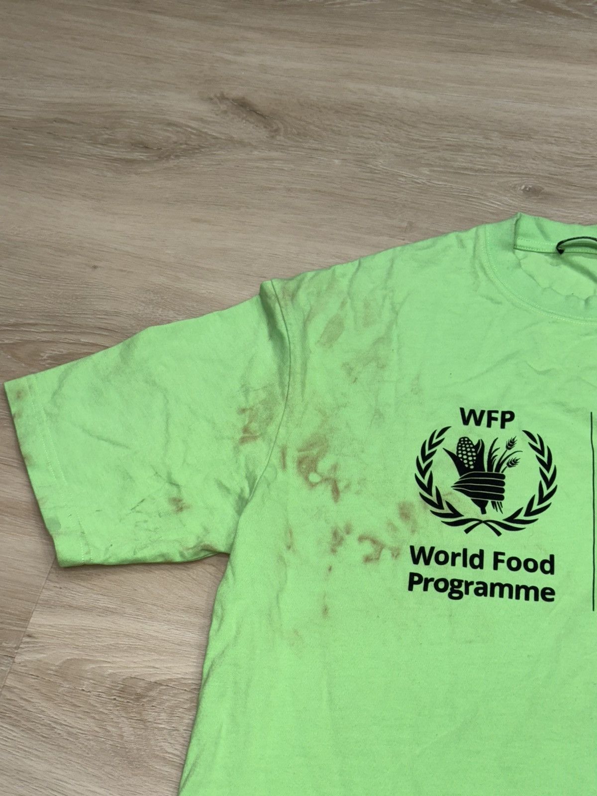 Balenciaga Balenciaga WFP World Food Programme Tee Size US M / EU 48-50 / 2 - 3 Thumbnail