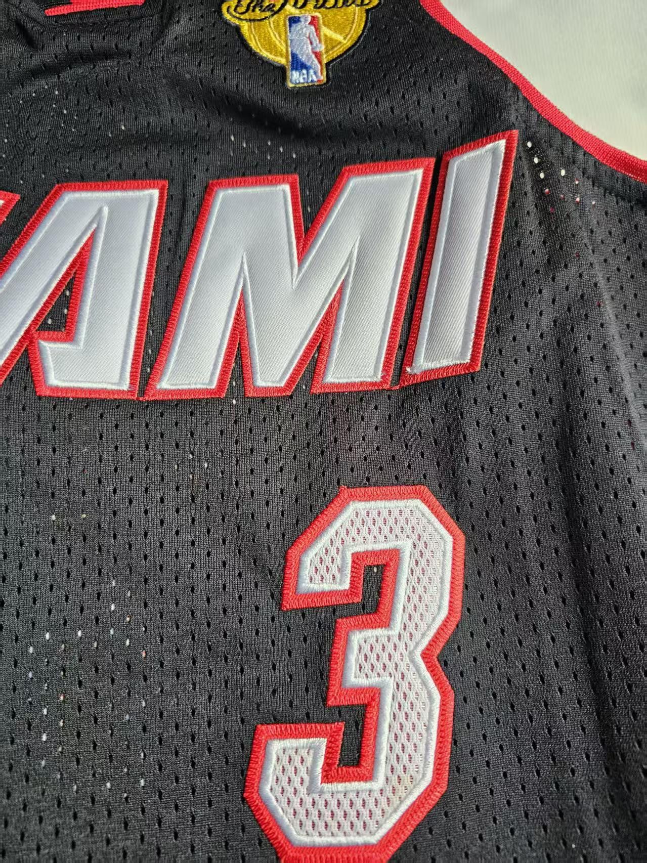 NBA Miami Heat #3 Dwyane Wade Jersey XL Size US XL / EU 56 / 4 - 4 Thumbnail