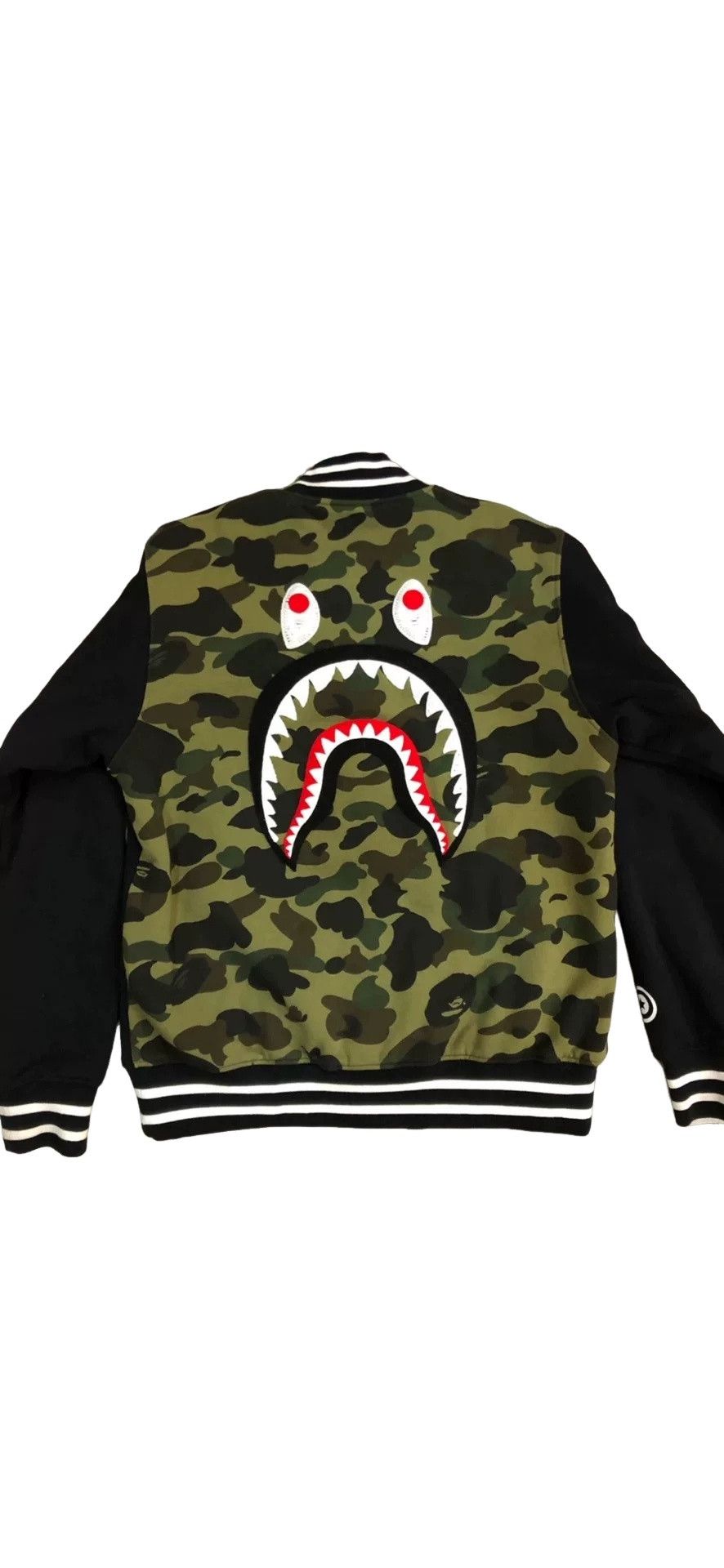 Bape A Bathing Ape Camo Shark Bomber Jacket Size L Size US L / EU 52-54 / 3 - 1 Thumbnail