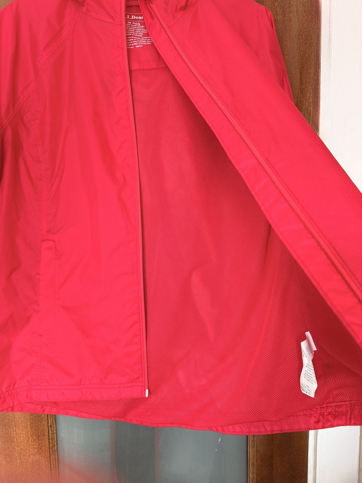 L.L. Bean L.L.Bean Women Red Nylon Lightweight Hooded Lined Win Size M / US 6-8 / IT 42-44 - 6 Thumbnail