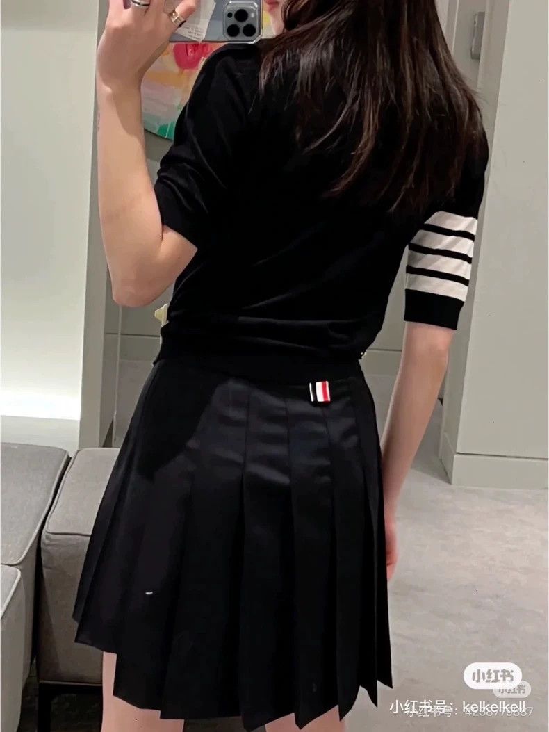 Other Thom Browne A pleated half-length skirt Size 25" / US 0 / IT 36 - 9 Thumbnail
