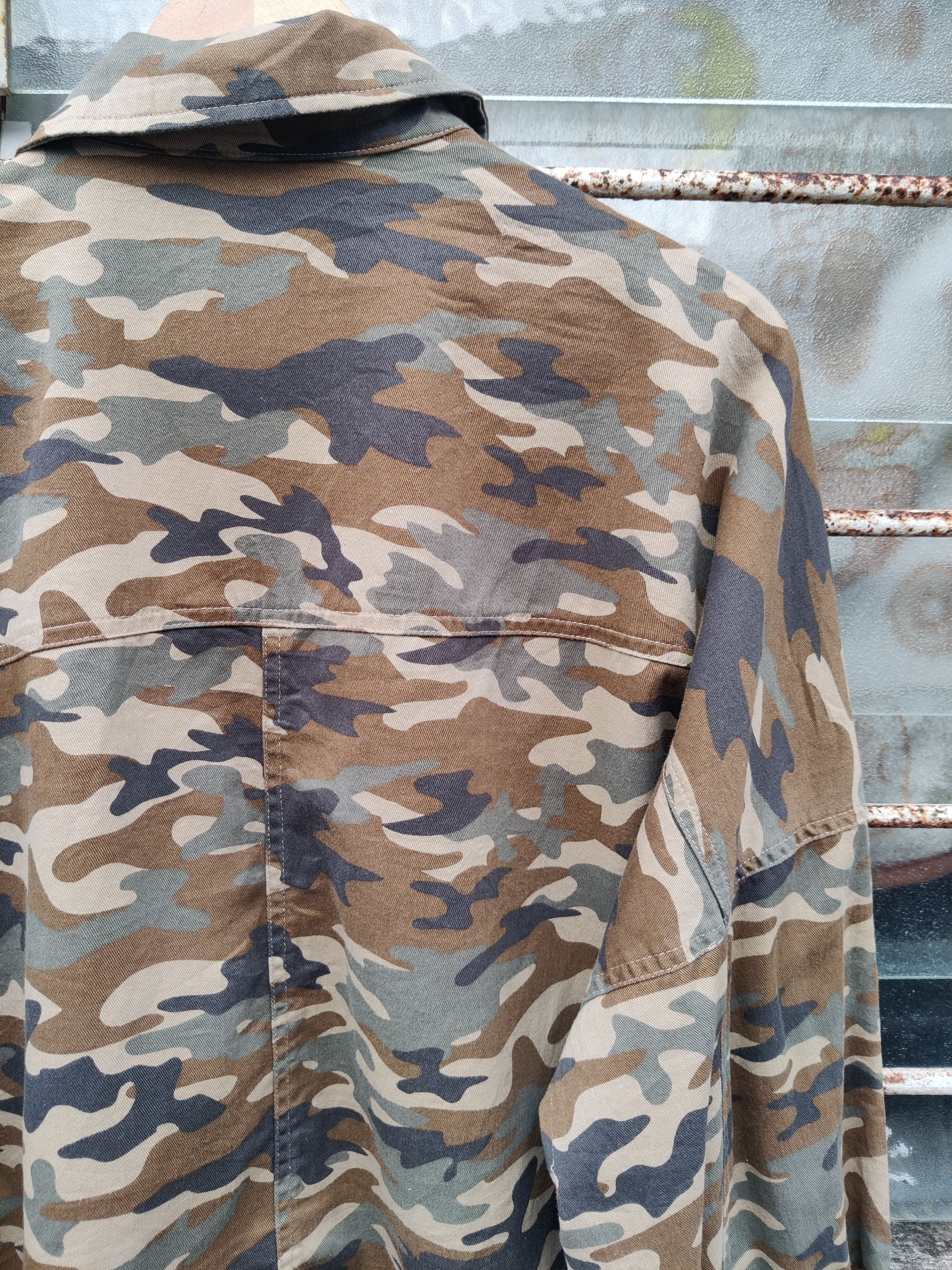 GU Vintage GU Military Camouflage Oversize Crop Shirt Size L / US 10 / IT 46 - 5 Thumbnail