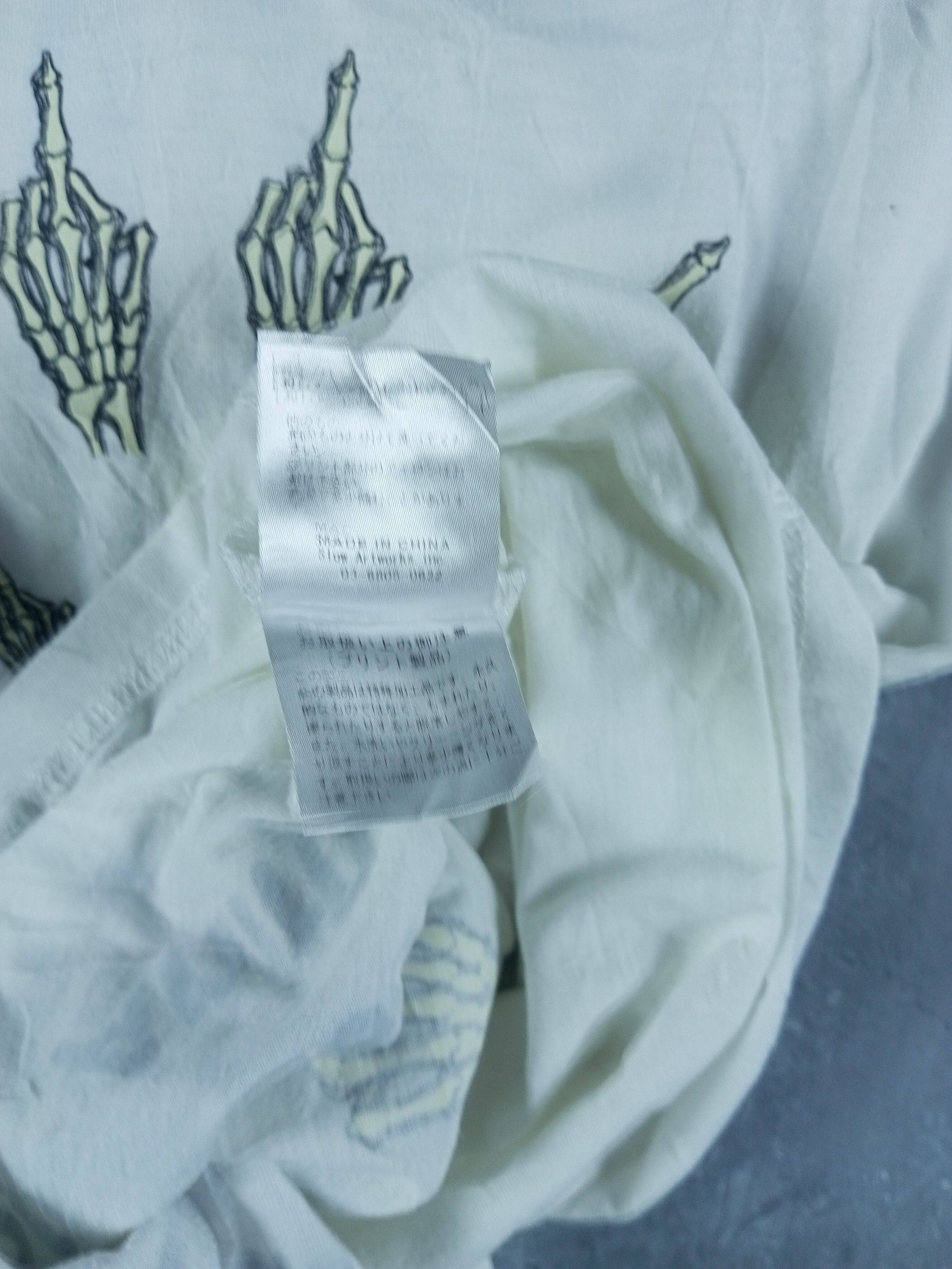 If Six Was Nine 2000s Asimetris Glad News Vneck Vkei Style T-shirt Size XS / US 0-2 / IT 36-38 - 7 Thumbnail