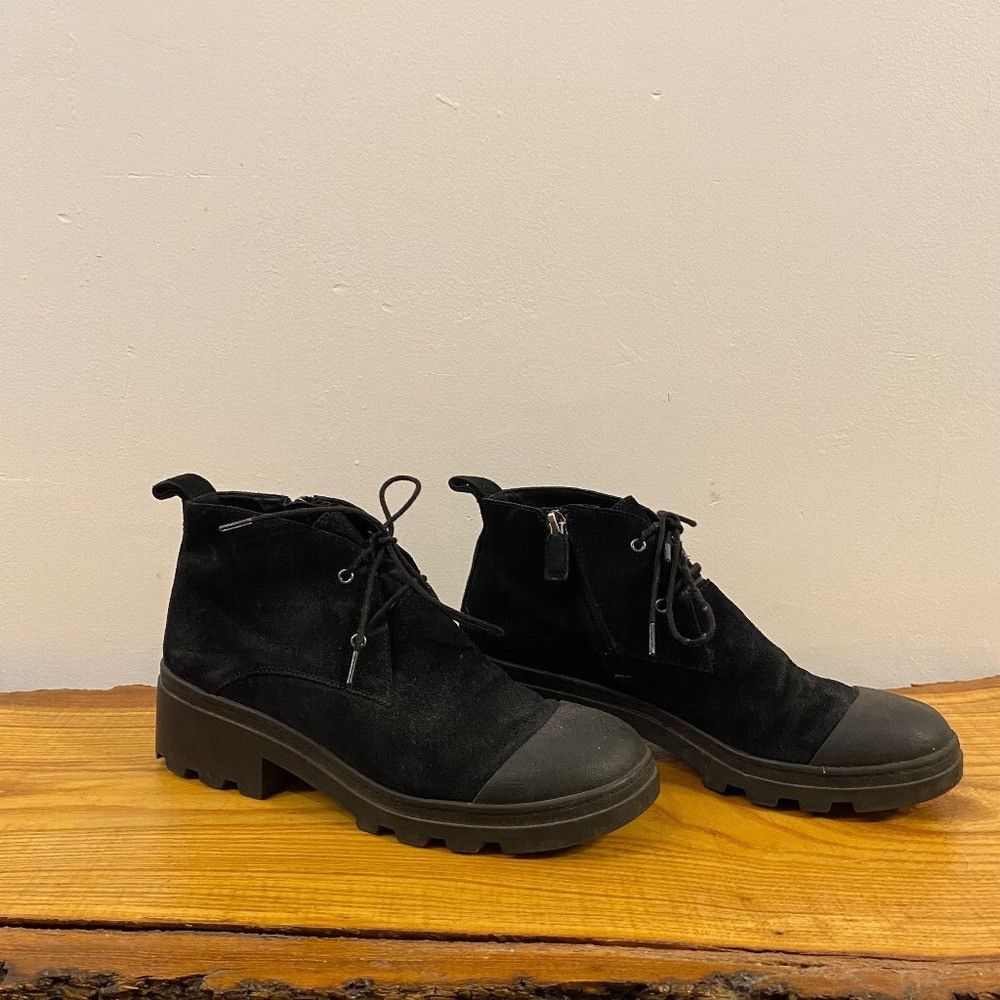 Eileen Fisher Eileen Fisher Reese Waterproof Suede Boots in Black Size 8 Size US 8 / IT 38 - 3 Thumbnail