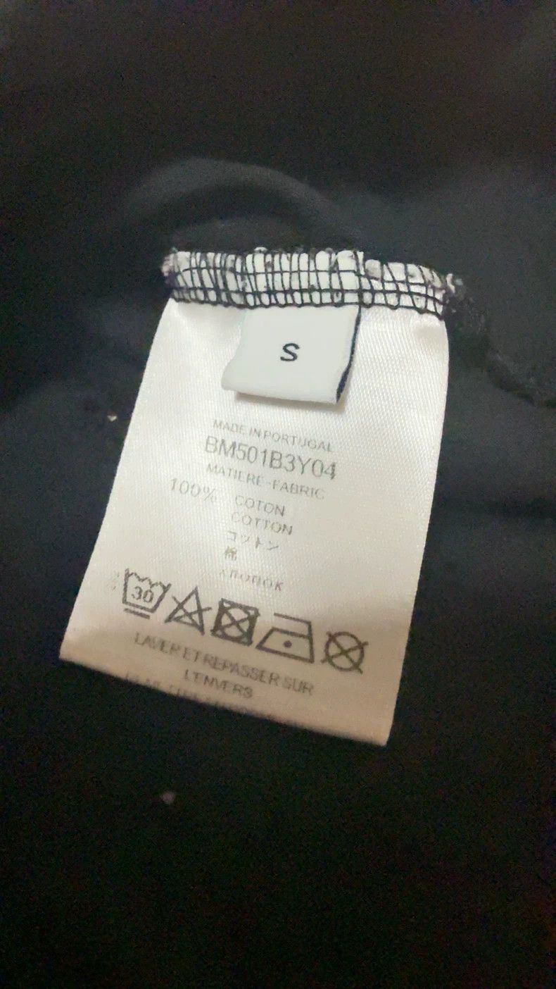 Givenchy Givenchy Small Ripped T-Shirt Authentic Size US S / EU 44-46 / 1 - 5 Thumbnail