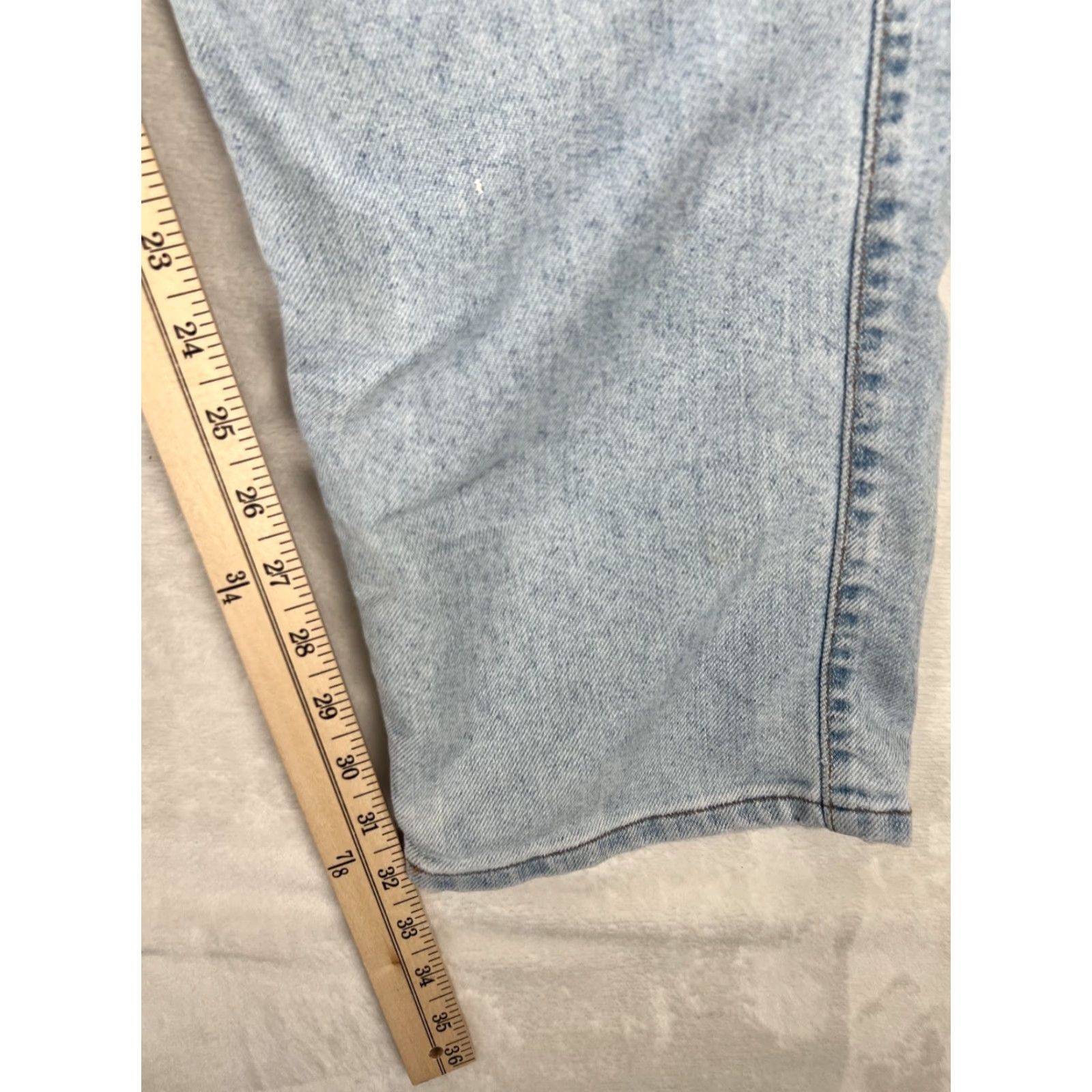 Levi's VINTAGE Levi's 500 Series Jeans Denim Size 34x32 Light Wash Distressed Stains 90s Men Blue Leather? (No, remove nonexistent) Size US 34 / EU 50 - 7 Thumbnail