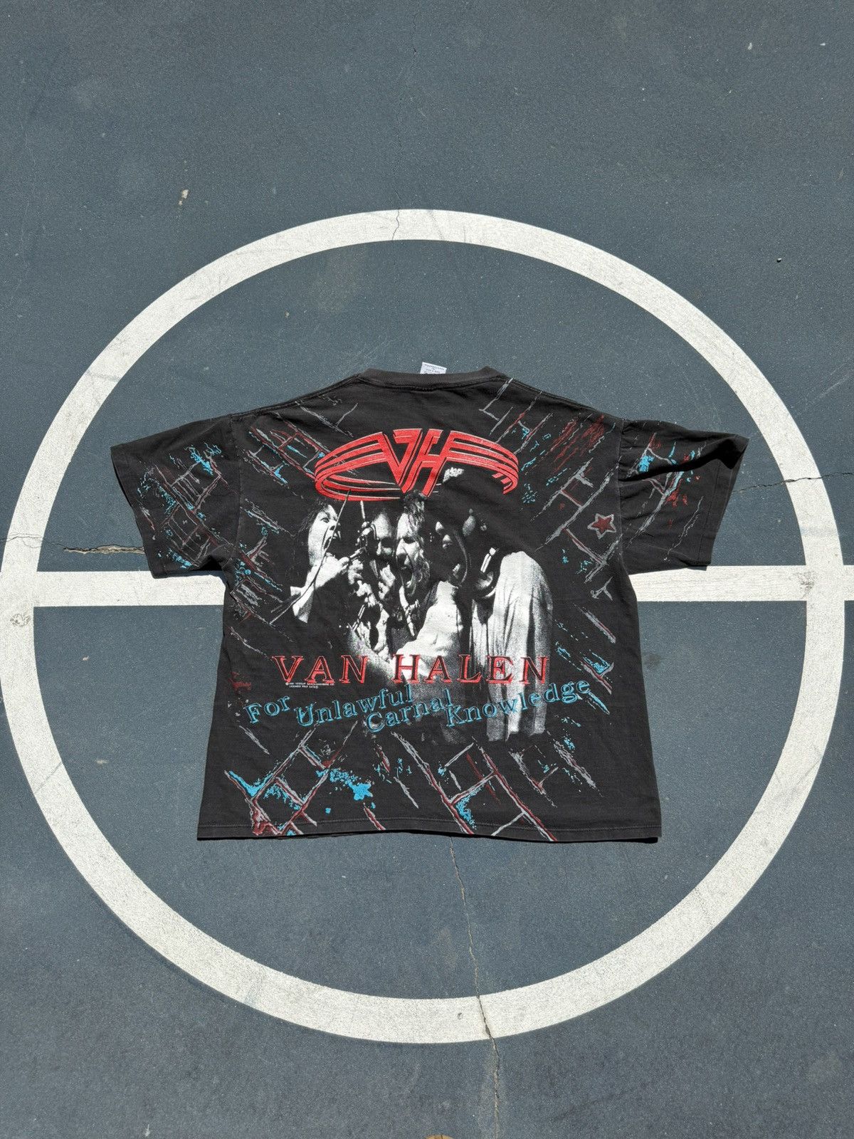 Vintage Vintage 1991 Van Halen Tshirt. Size US XL / EU 56 / 4 - 6 Thumbnail