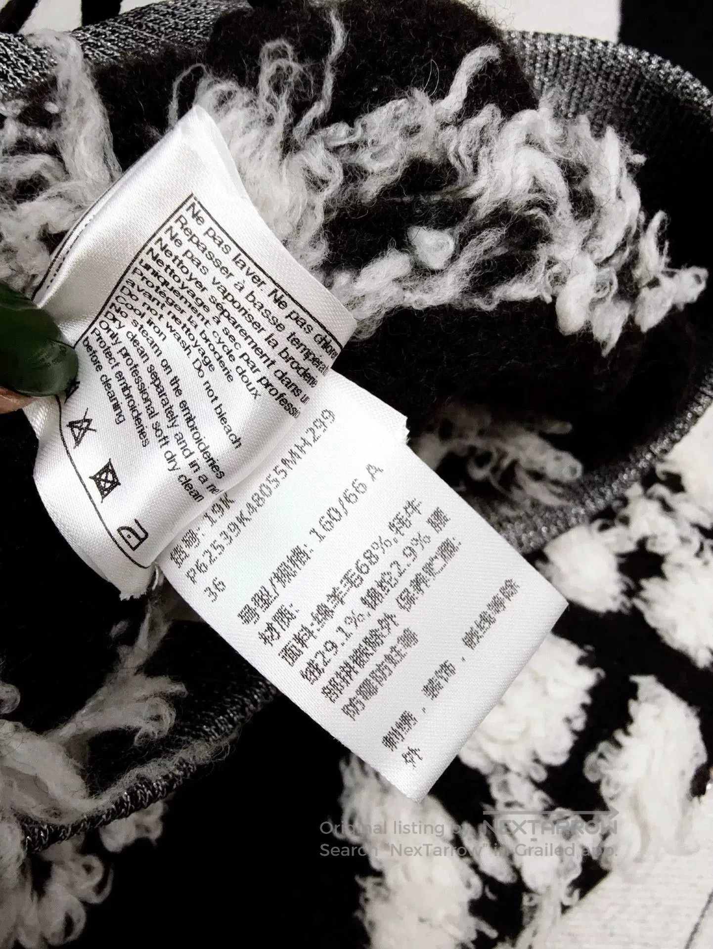 Chanel Chanel Black and White Knit Skirt. Size 24" / US 00 / IT 34 - 6 Thumbnail