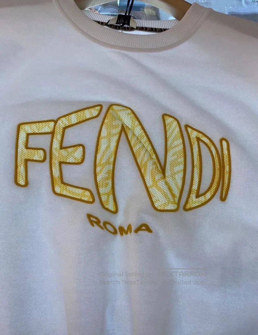 Fendi Fendi Women's Short Sweatshirt with Detachable Sleeves. Size XS / US 0-2 / IT 36-38 - 7 Thumbnail