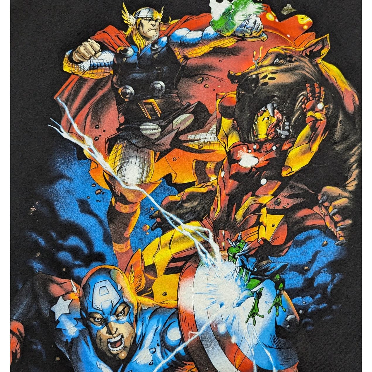 Mad Engine × Marvel Comics × Vintage 2010 Marvel Mad Engine Avengers vs Pet Avengers t-shirt Size US XL / EU 56 / 4 - 2 Thumbnail