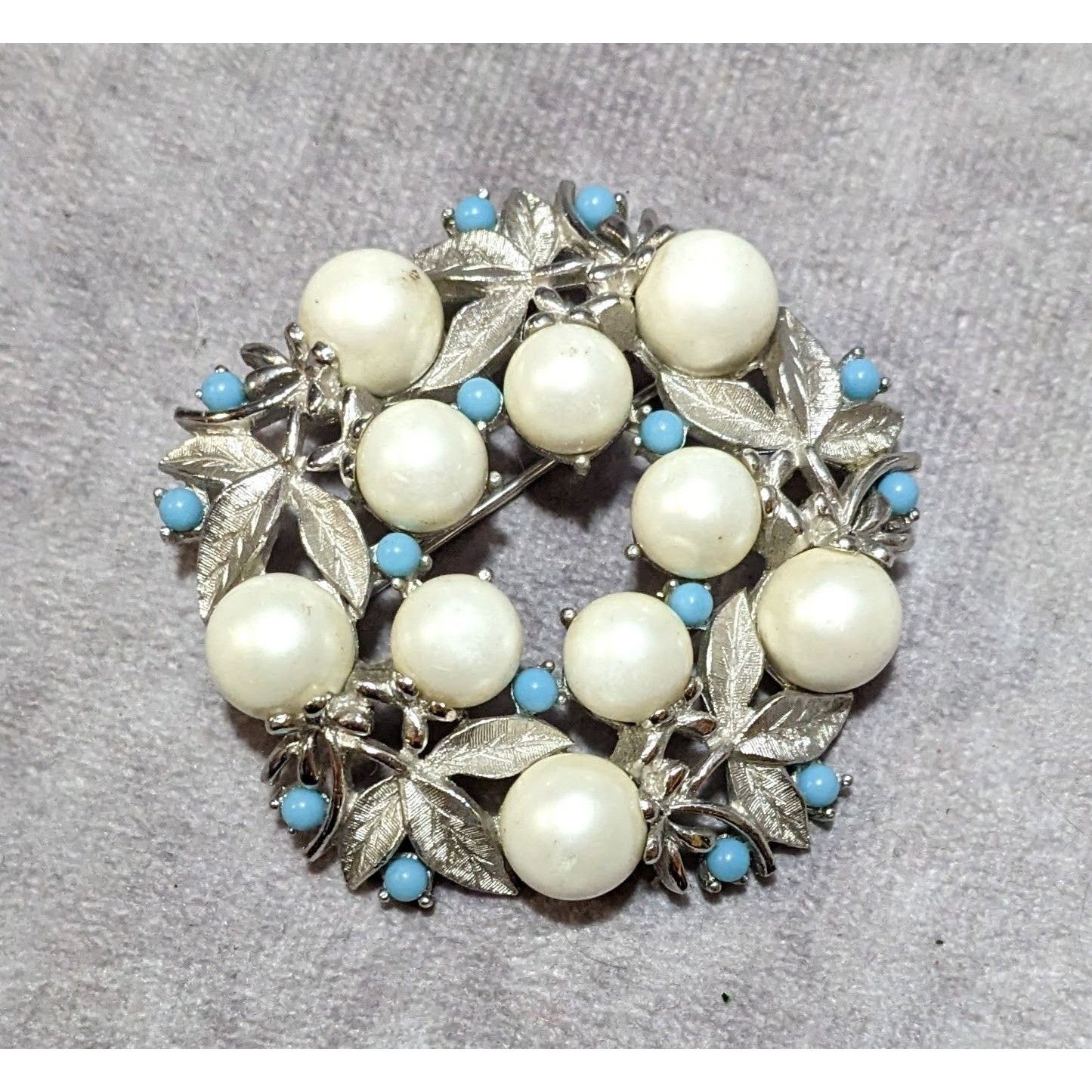 Other Vintage Sarah Coventry Blue And Silver Floral Wreath Brooch Size ONE SIZE - 4 Thumbnail