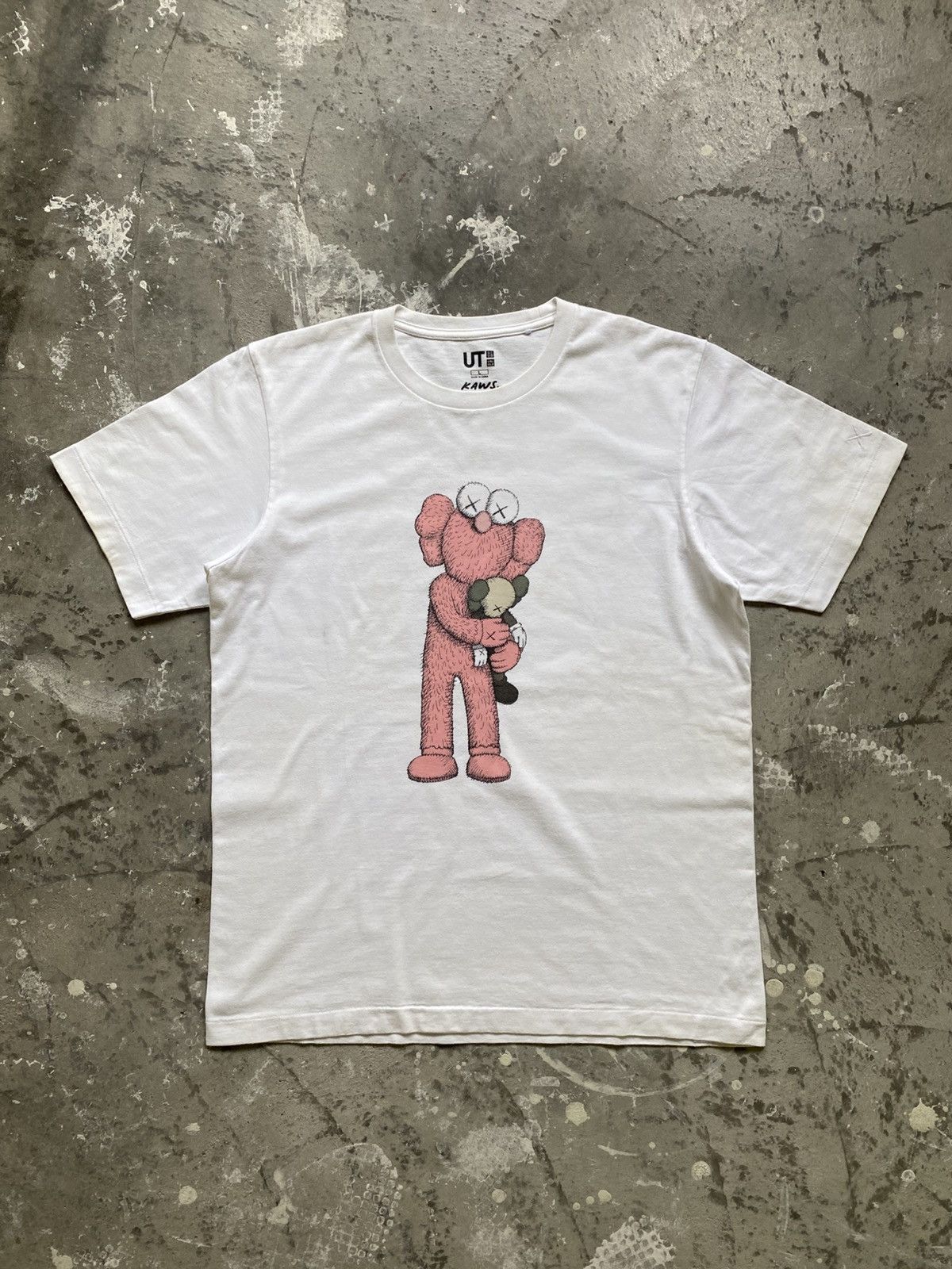 Kaws × Uniqlo Uniqlo X Kaws Shirt Size US L / EU 52-54 / 3 - 1 Thumbnail