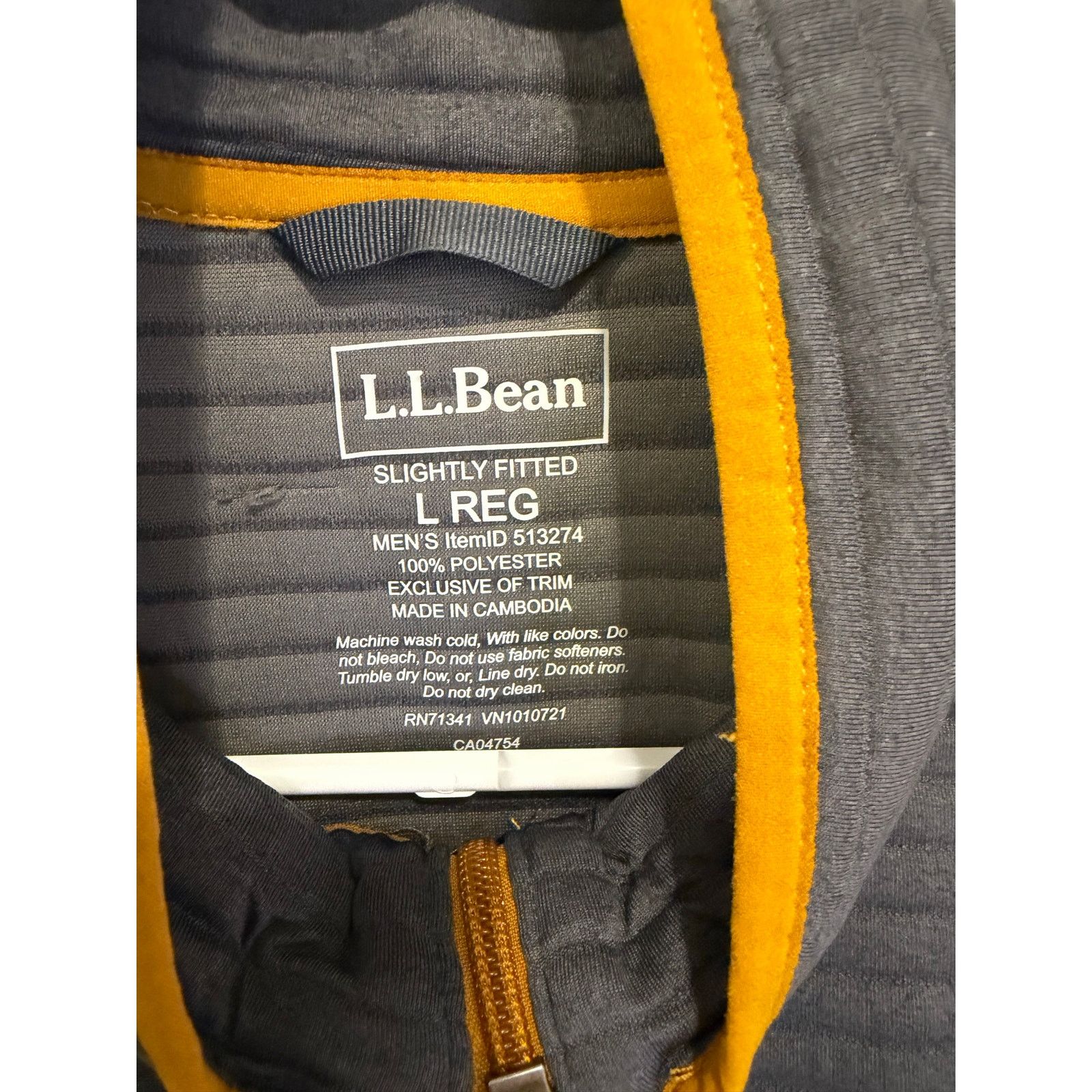 L.L. Bean NWOT L.L.Bean Men's Airlight Vest size large Size US L / EU 52-54 / 3 - 4 Thumbnail