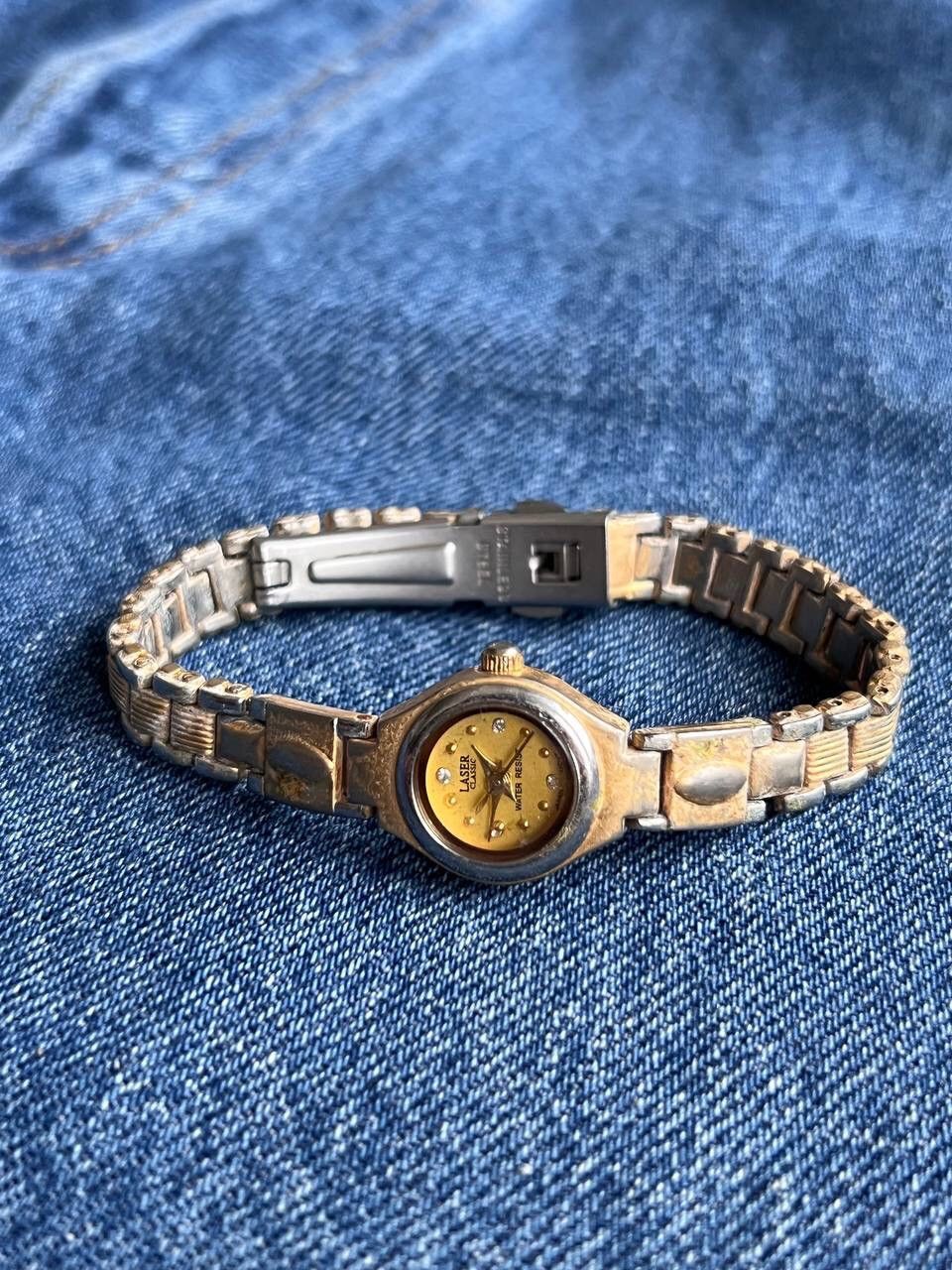 Japanese Brand × Vintage Vintage Retro 90s Japanese style futuristic Watch Size ONE SIZE - 1 Thumbnail