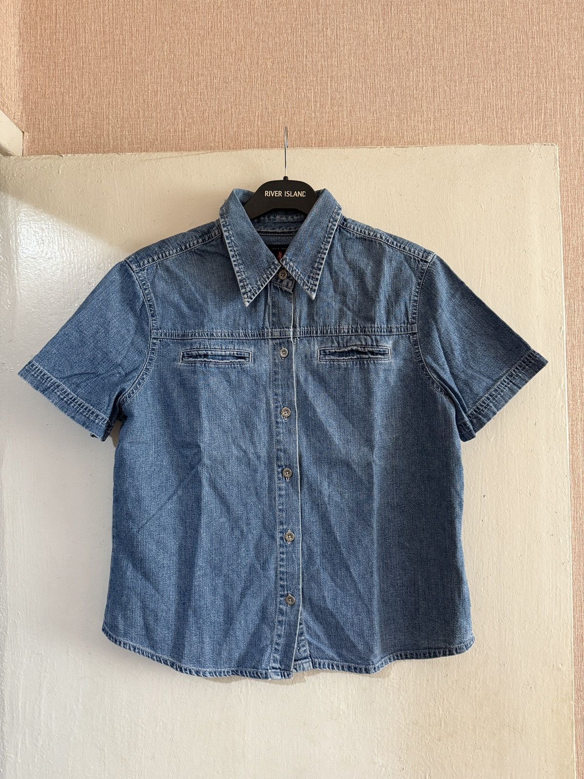 Levi's Vintage Levi’s Jeans Denim Short Sleeve Button Up Women’s Size L / US 10 / IT 46 - 1 Thumbnail