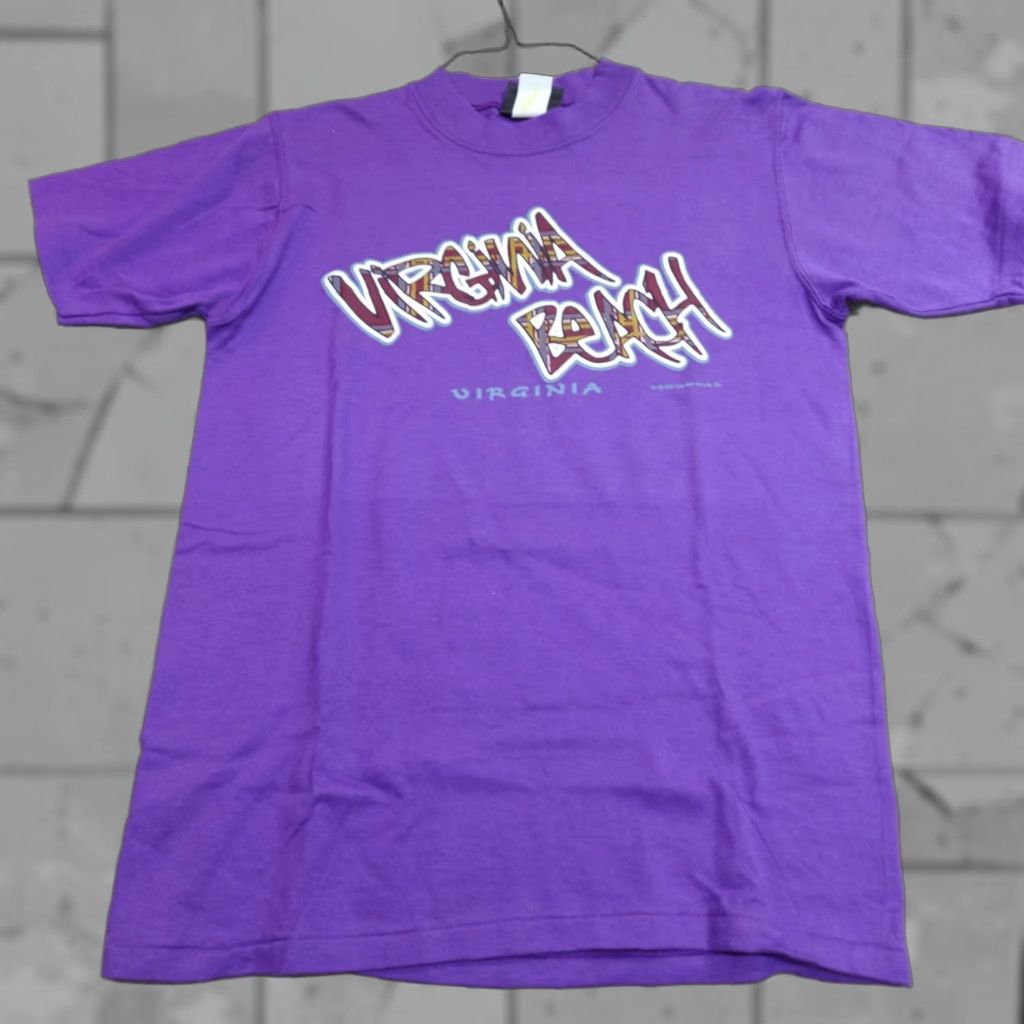 Vintage VINTAGE American Vintage Shirt Men Purple 1990s Logo Athletic Graffiti T-Shirt M Short Sleeve Crew Neck Size US M / EU 48-50 / 2 - 1 Thumbnail