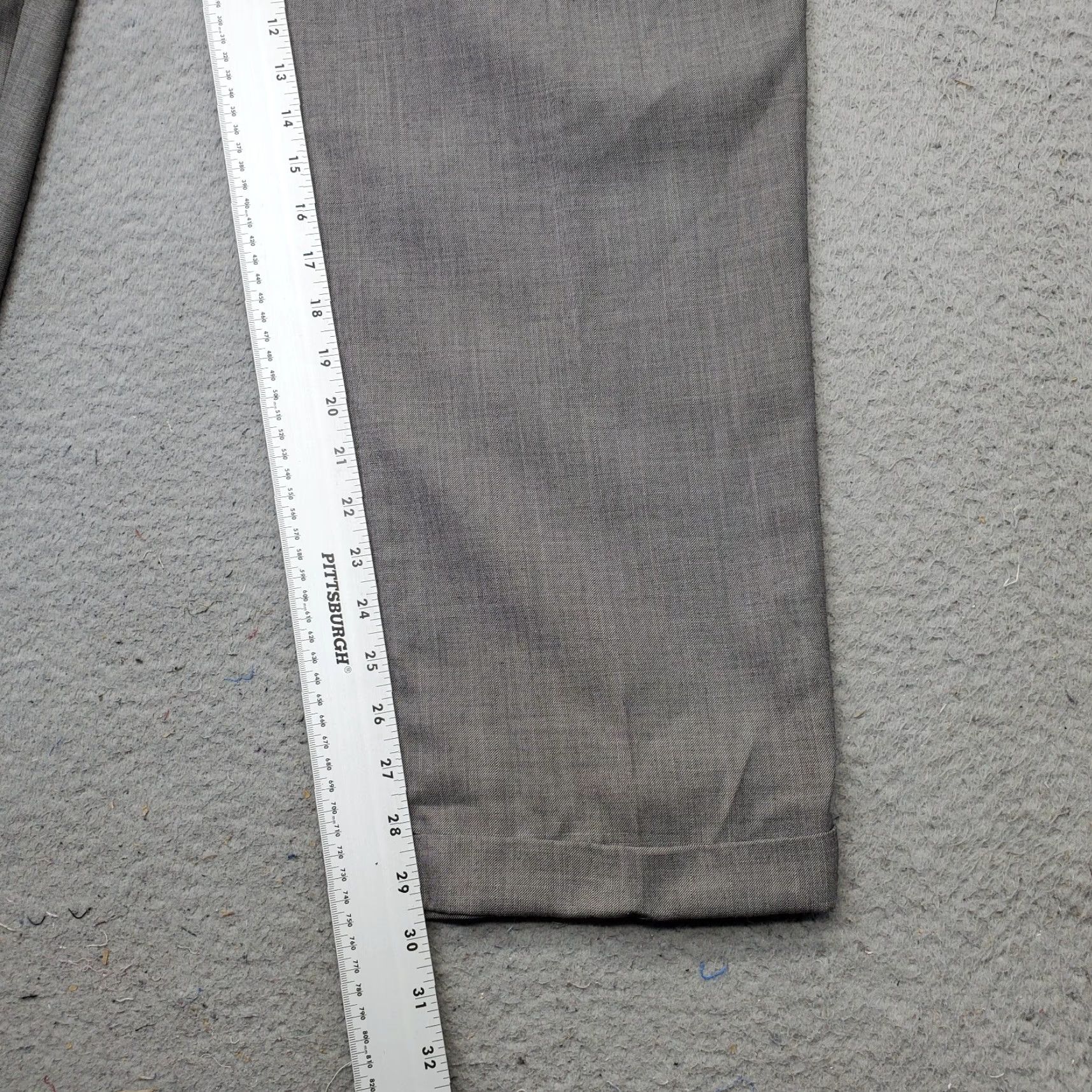 Dockers Dockers Mens Gray Pleated Dress Pant 42x30 Regular Fit Straight Cuffed Size US 42 / EU 58 - 4 Thumbnail