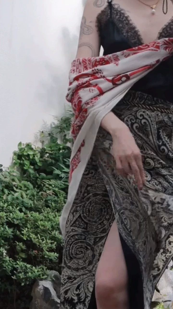Emanuel Ungaro Emanuel Ungaro Vintage Wool Wrap Skirt 36/S-XS Lining Size XS / US 0-2 / IT 36-38 - 1 Thumbnail