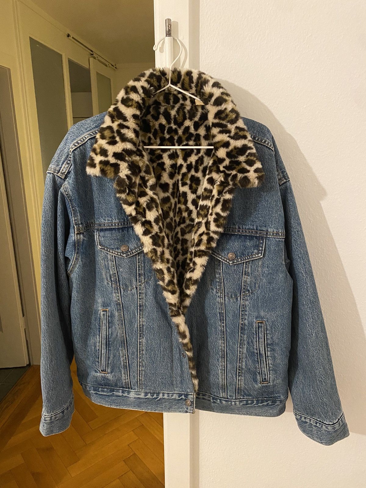 Levi's Leopard Faux Fur Lined Denim Trucker Jacket