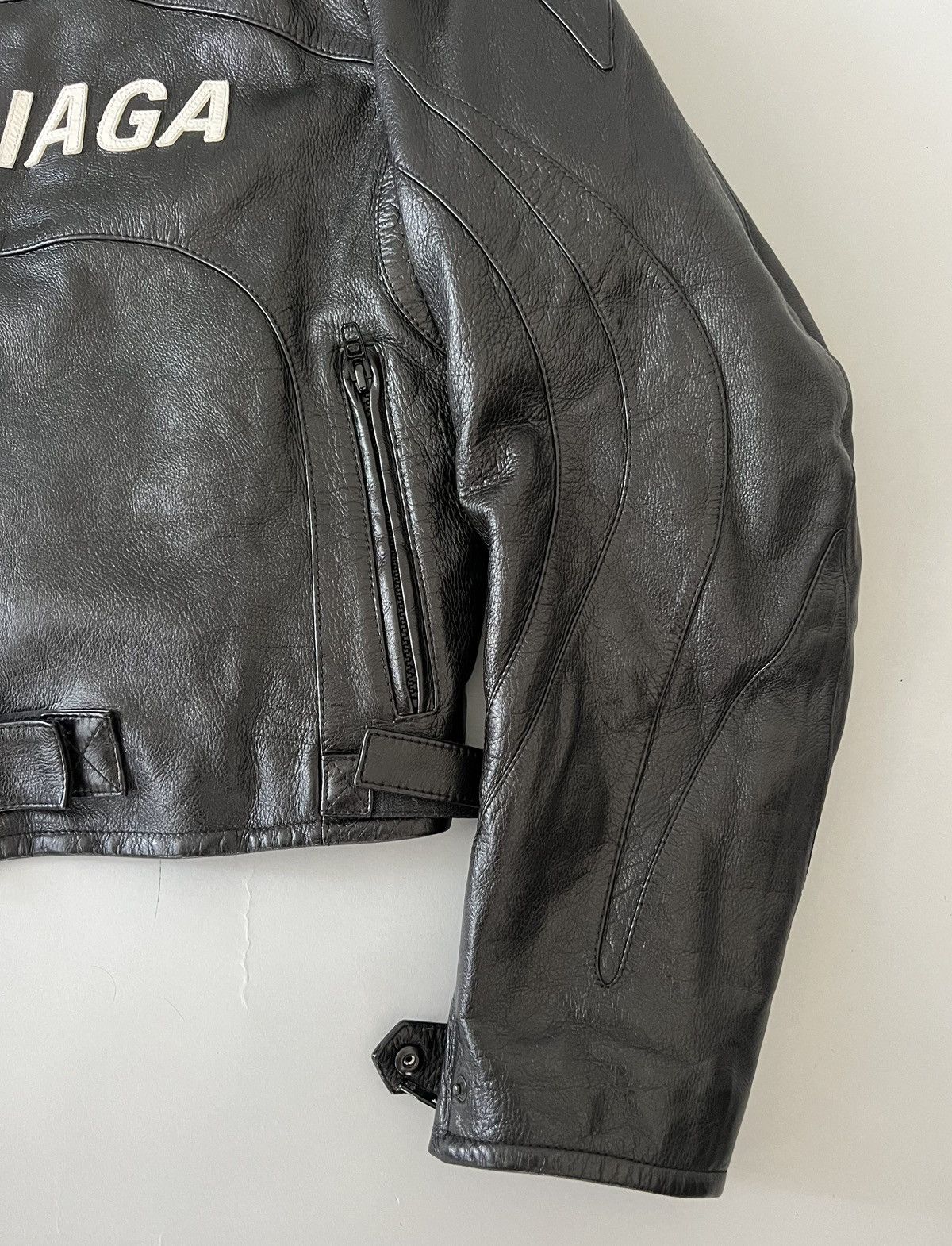 Balenciaga Balenciaga Oversized logo-appliqué leather biker jacket Size US S / EU 44-46 / 1 - 9 Thumbnail