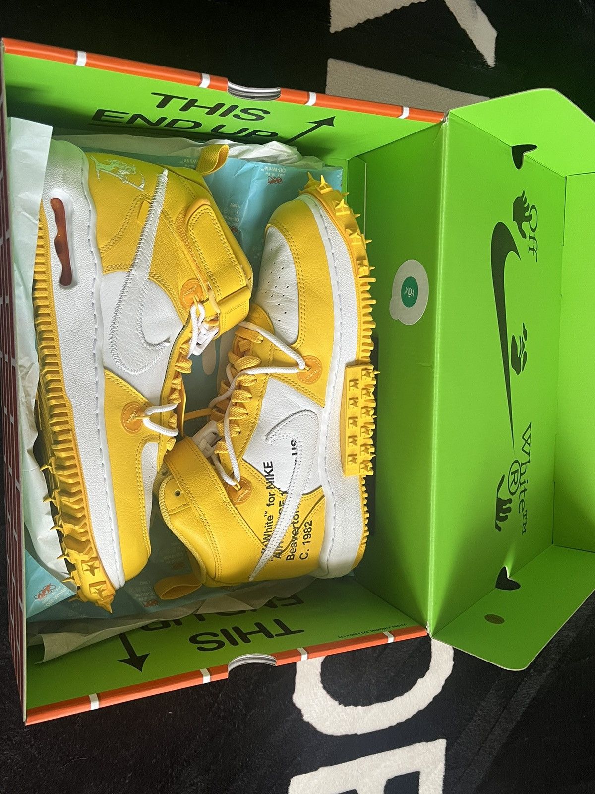 Nike × Off-White OFF-White x Nike Air Force 1 Mid Canary Size US 11 / EU 44 - 3 Thumbnail
