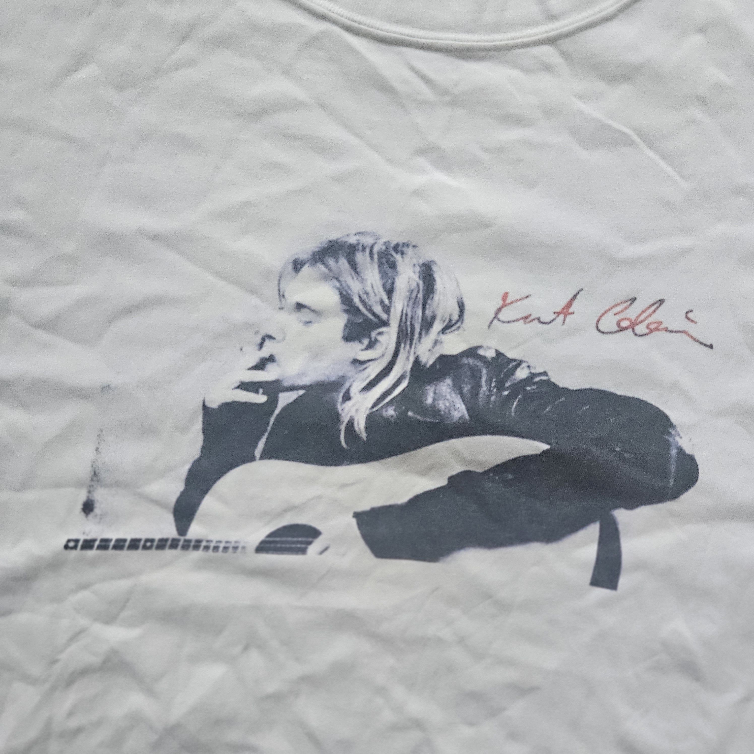 Vintage Vintage 2003 Nirvana Kurt Cobain Mustang T Shirt Size US L / EU 52-54 / 3 - 2 Thumbnail