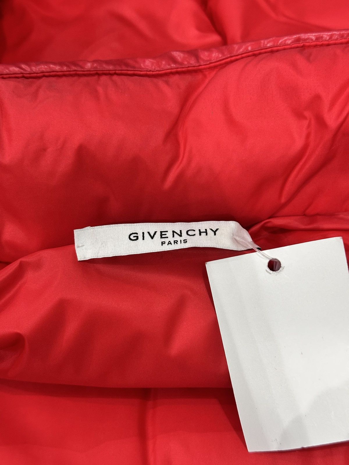 Givenchy GIVENCHY RED HIGH SHEEN PUFFER JACKET Size US S / EU 44-46 / 1 - 9 Thumbnail