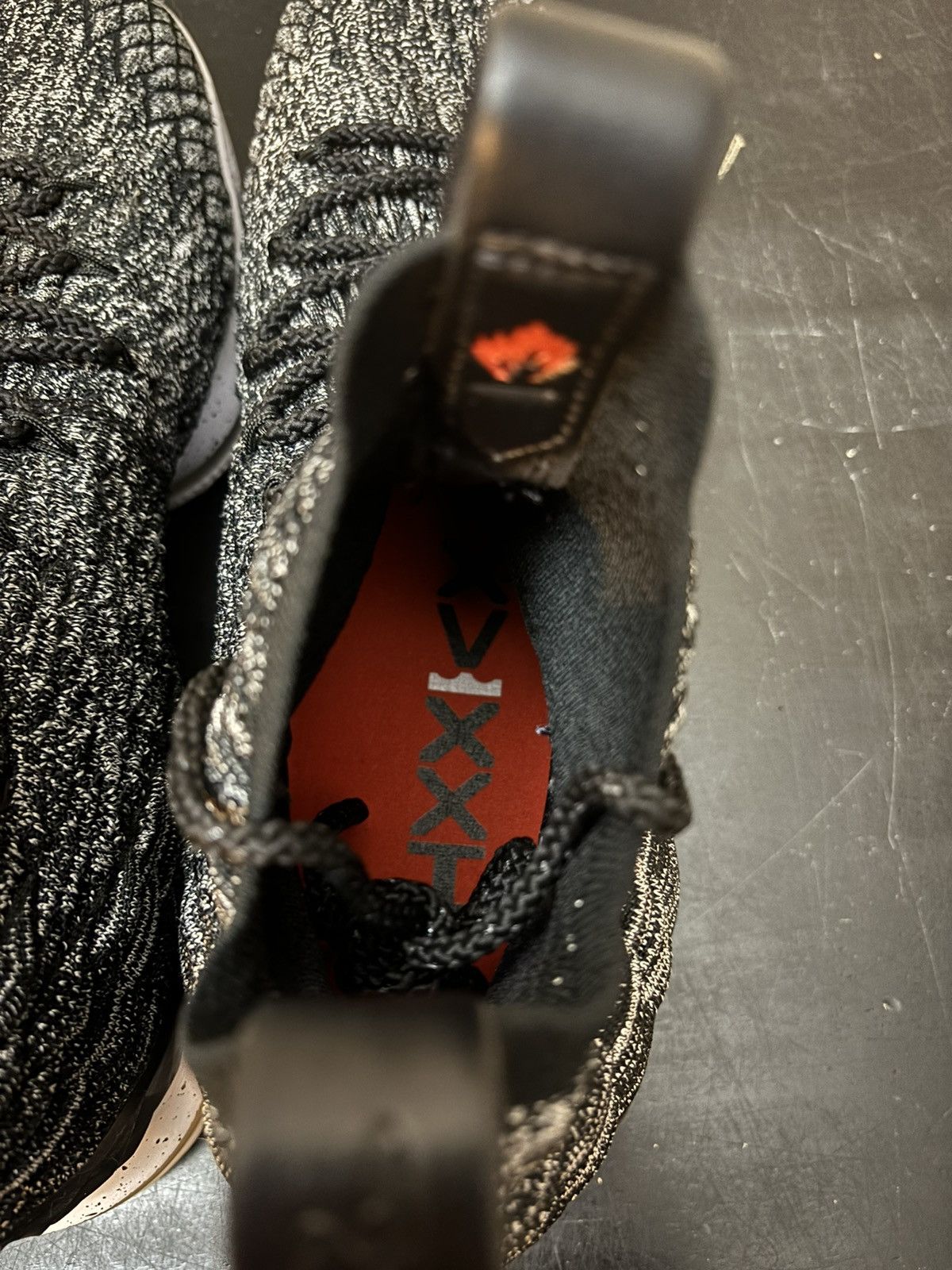 Nike Nike Lebron 15 Ashes Size US 14 / EU 47 - 7 Thumbnail