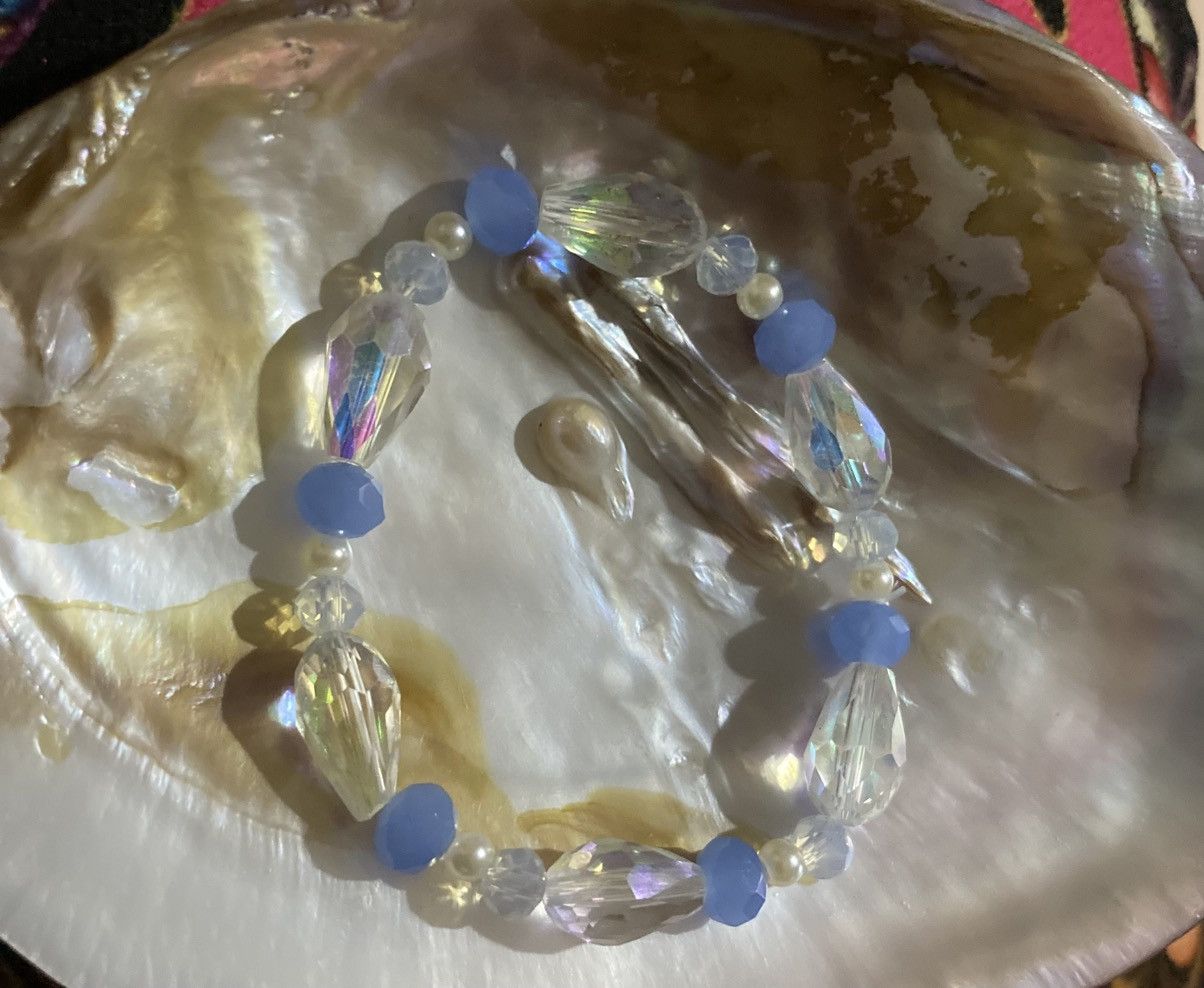Other Irredecent sparkling bracelet Size ONE SIZE - 1 Preview