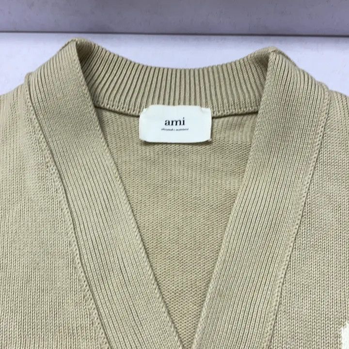 AMI AMIPARIS Casual Love Heart Knit Cardigan -2507 Size US M / EU 48-50 / 2 - 3 Thumbnail