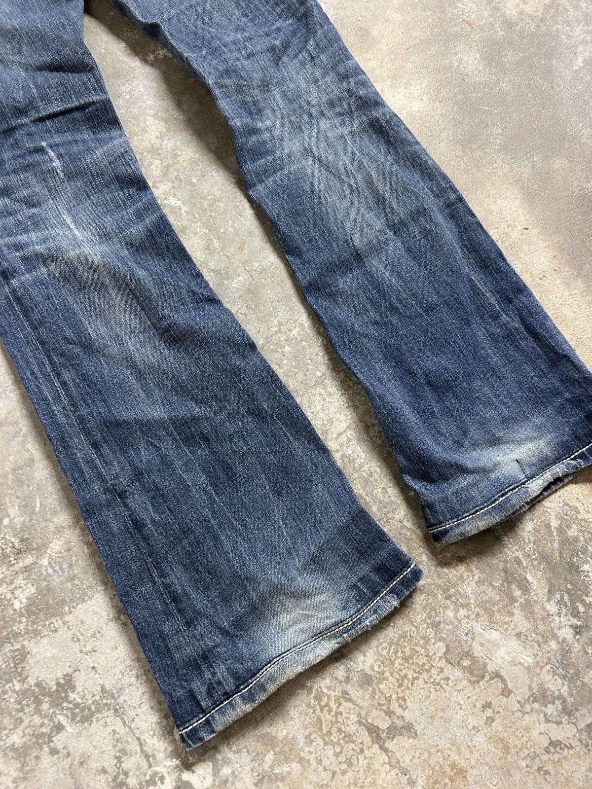 Miss Me Vintage Y2K Miss Me Jeweled Embellish Denim Jeans Size 26x30 Size 26" / US 2 / IT 38 - 3 Thumbnail