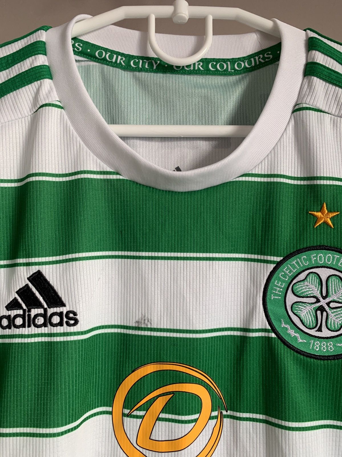Adidas Celtic Glasgow 21/22 Home Football Shirt Adidas Soccer Sz S Size US S / EU 44-46 / 1 - 7 Thumbnail