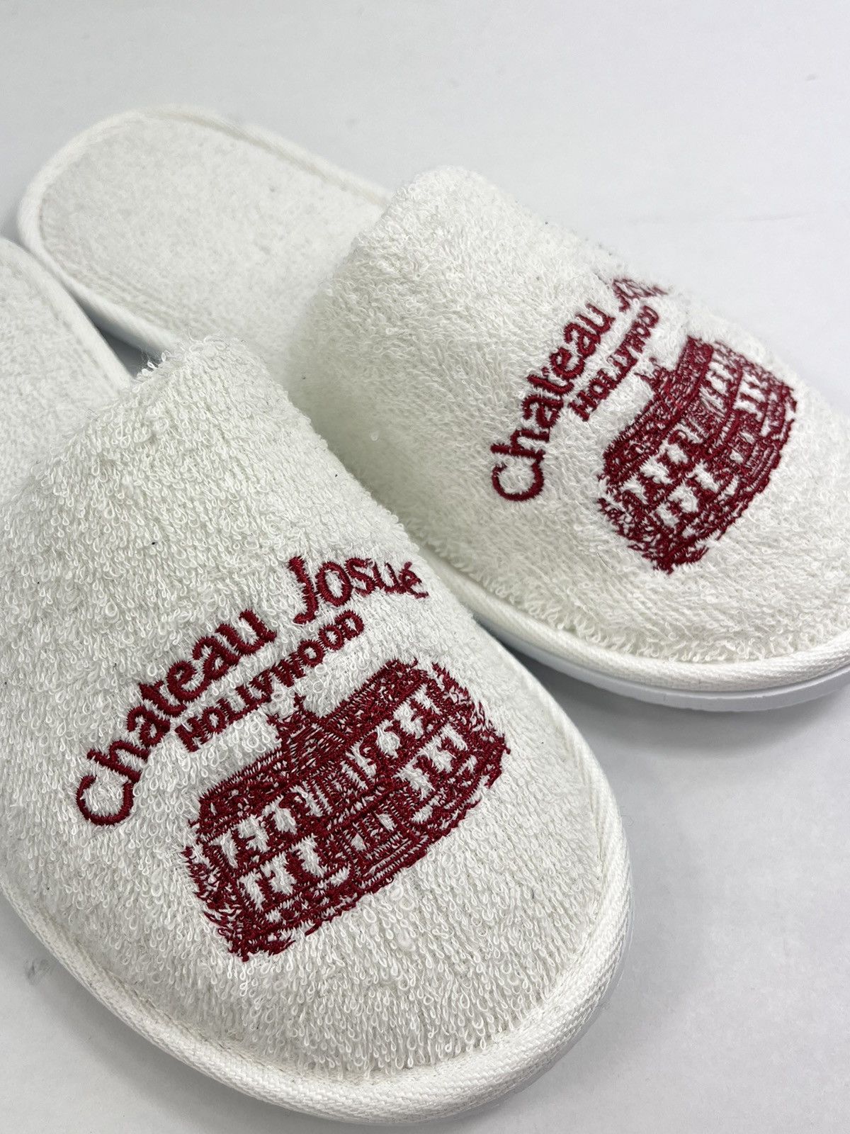 Gallery Dept. CHATEAU JOSUÉ EMBROIDERED TERRY SLIPPERS Size US 9 / EU 42 - 4 Thumbnail