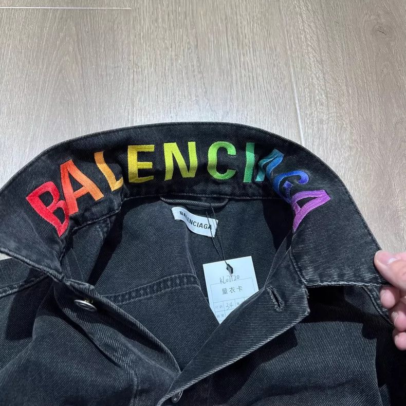 Balenciaga Balenciaga size 34 Embroidered Rainbow Letter Denim Jacket Size US M / EU 48-50 / 2 - 6 Thumbnail