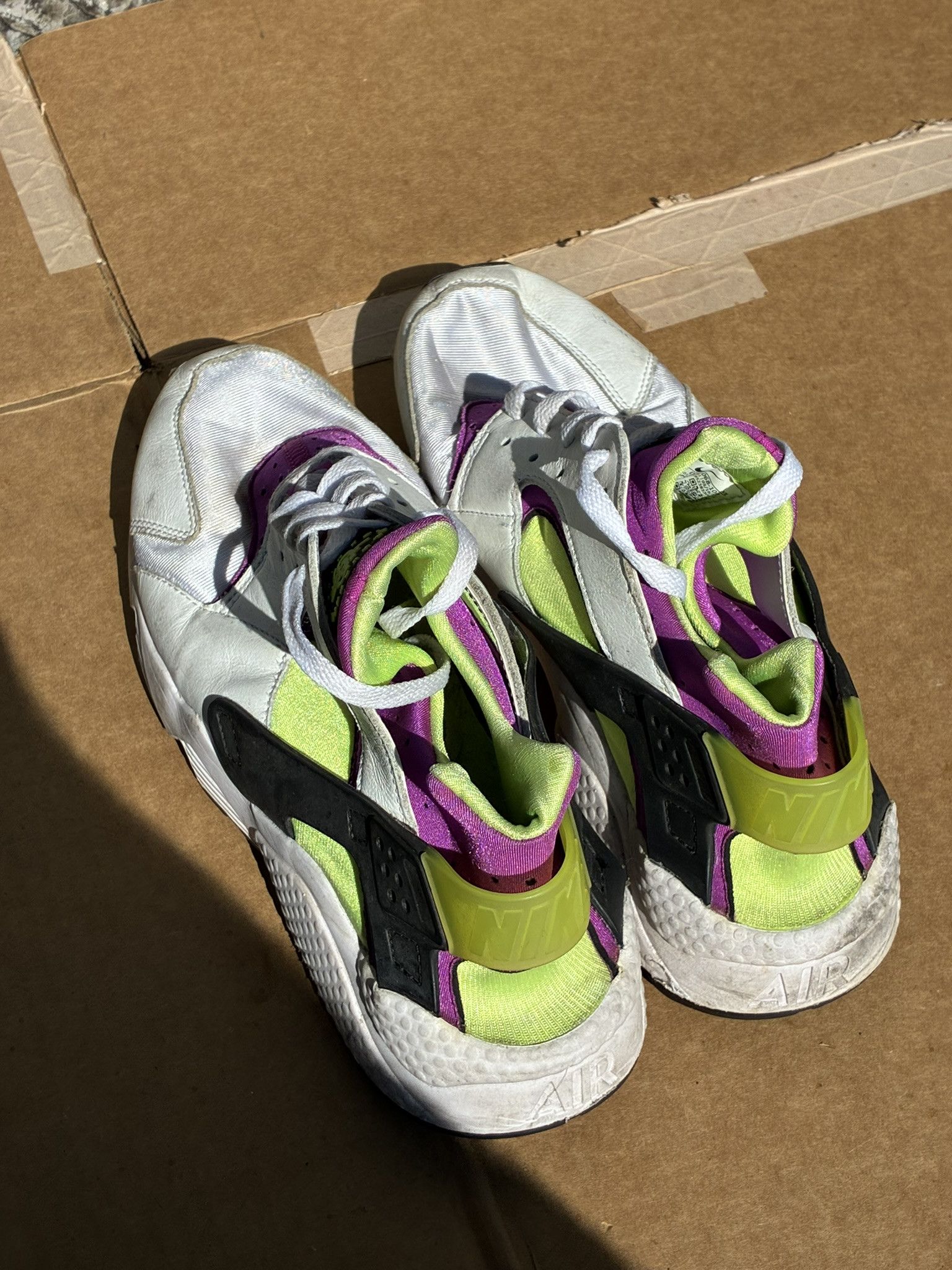 Nike Size 12 - Nike Air Huarache Magenta White Purple Black Suede Size US 12 / EU 45 - 4 Thumbnail