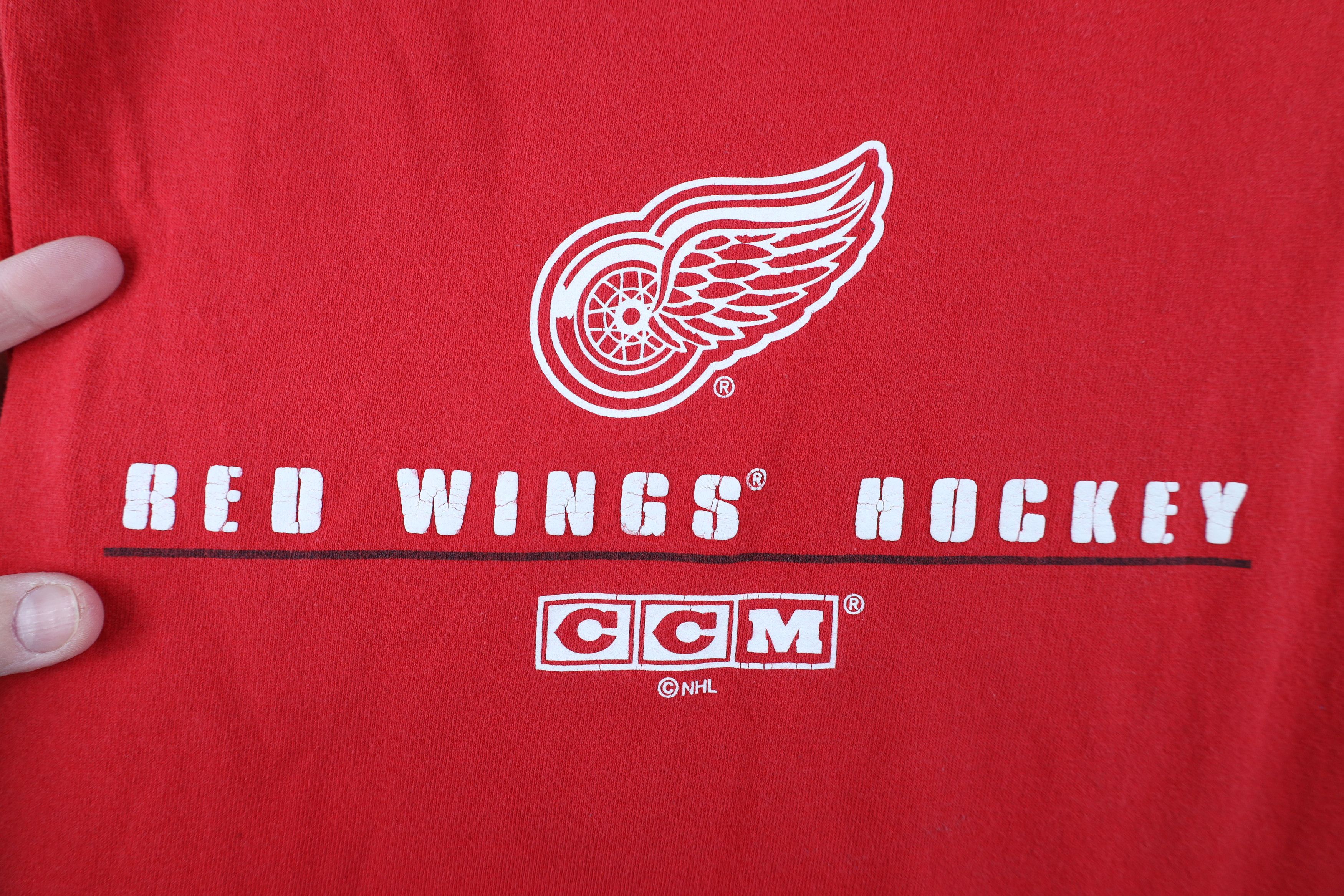 Ccm Vintage 90s CCM Spell Detroit Red Wings Hockey T-Shirt Red Size US XL / EU 56 / 4 - 4 Thumbnail