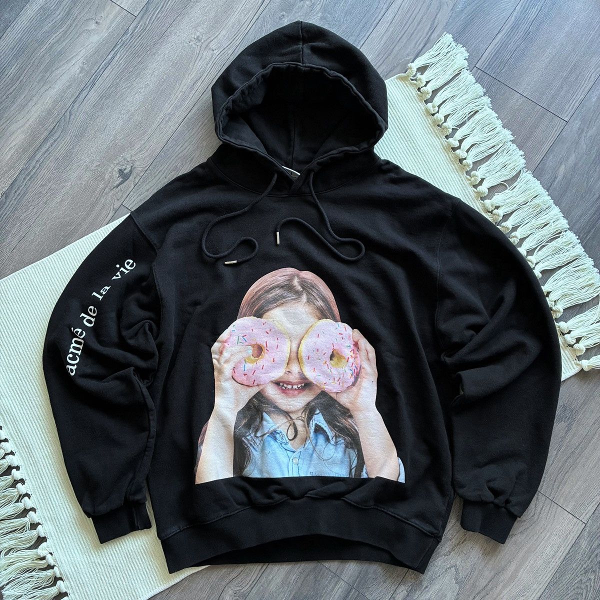 Other ADLV acmé de la vie Donut Girl Print Black Hoodie Size US L / EU 52-54 / 3 - 1 Thumbnail