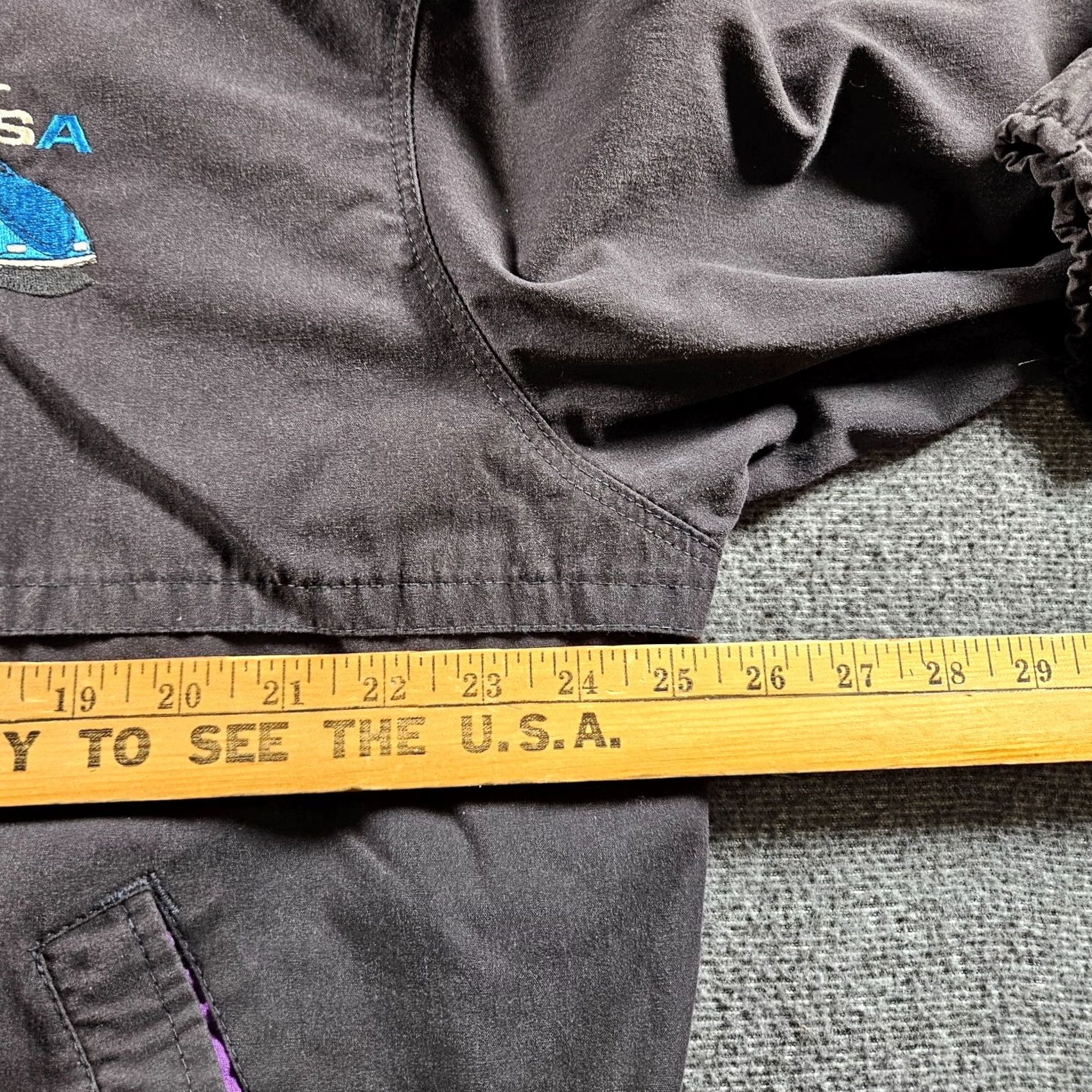 Vintage VINTAGE Nemesis Cruisin USA Car Jacket Embroidered Black 90s Bomber Jacket XL Men Size US XL / EU 56 / 4 - 7 Thumbnail