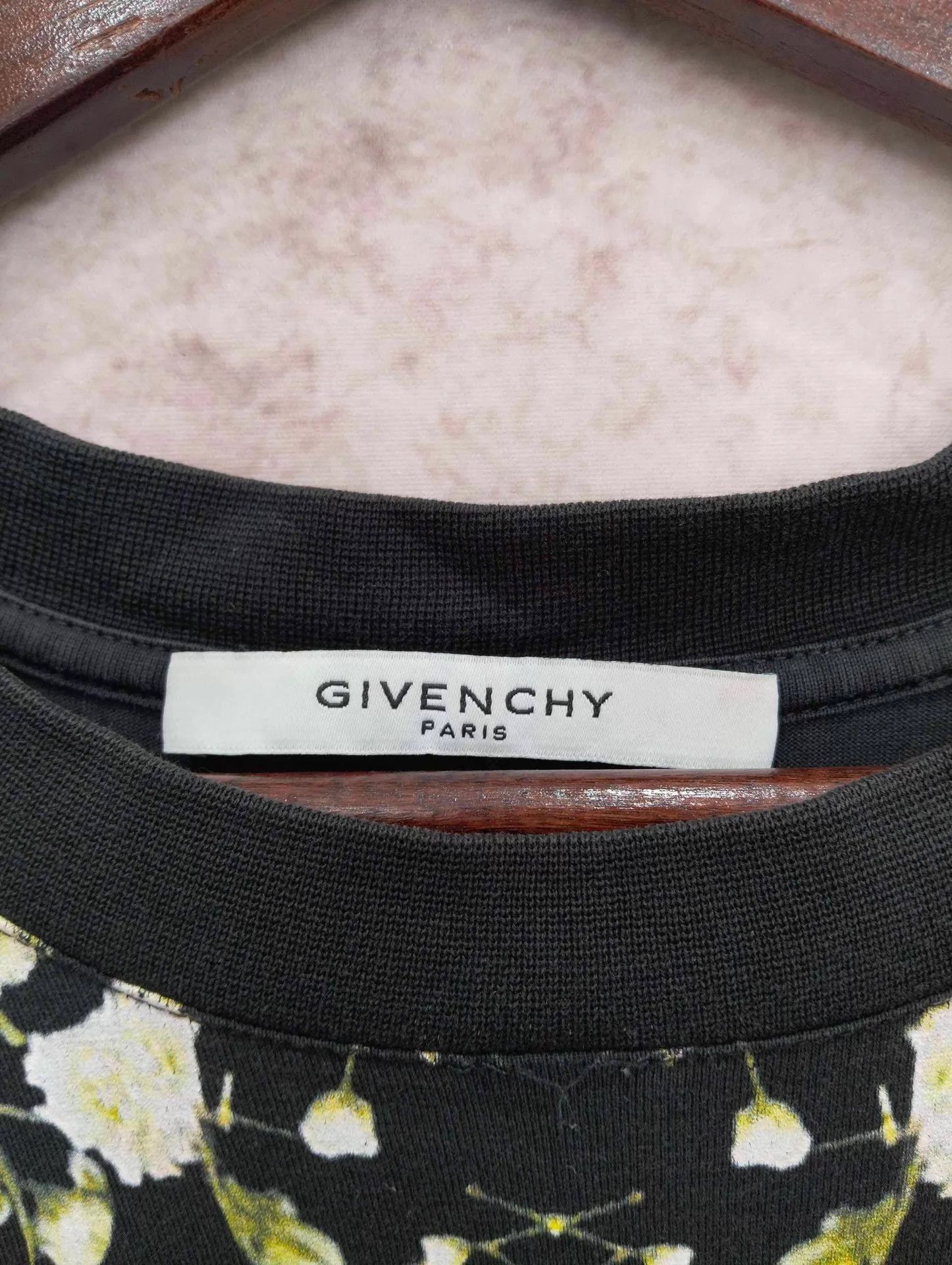 Givenchy Givenchy Black Allover Starry Print Short Sleeve T-Shirt M Size US M / EU 48-50 / 2 - 4 Thumbnail