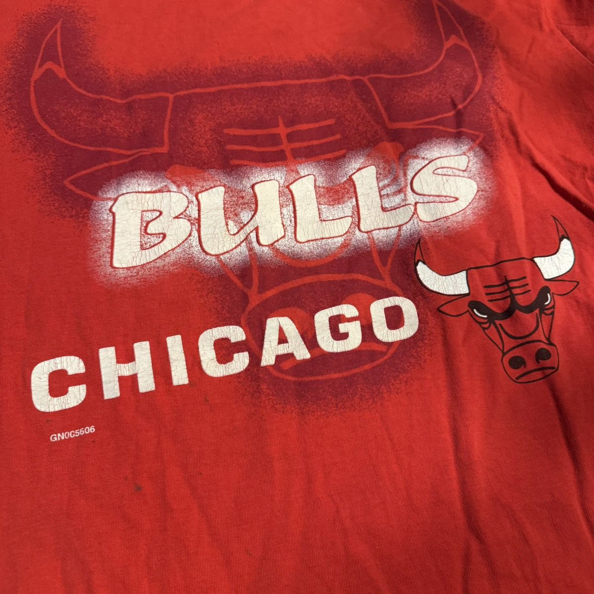 Other Vintage Chicago Bulls Team Rated Tee 1981 Red Graphic Size US XL / EU 56 / 4 - 6 Thumbnail