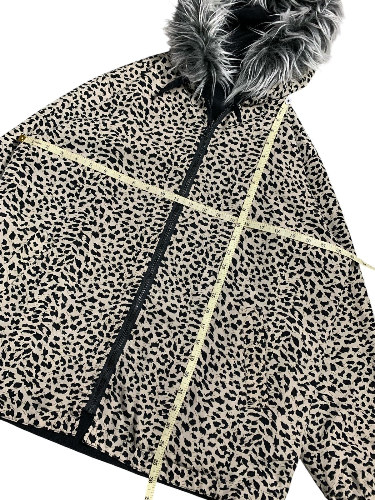 Le Grande Bleu (L.G.B.) LEOPARD REVERSIBLE FUR HOODIE ZIP JACKET IFSIX LGB STYLE Size US L / EU 52-54 / 3 - 11 Thumbnail