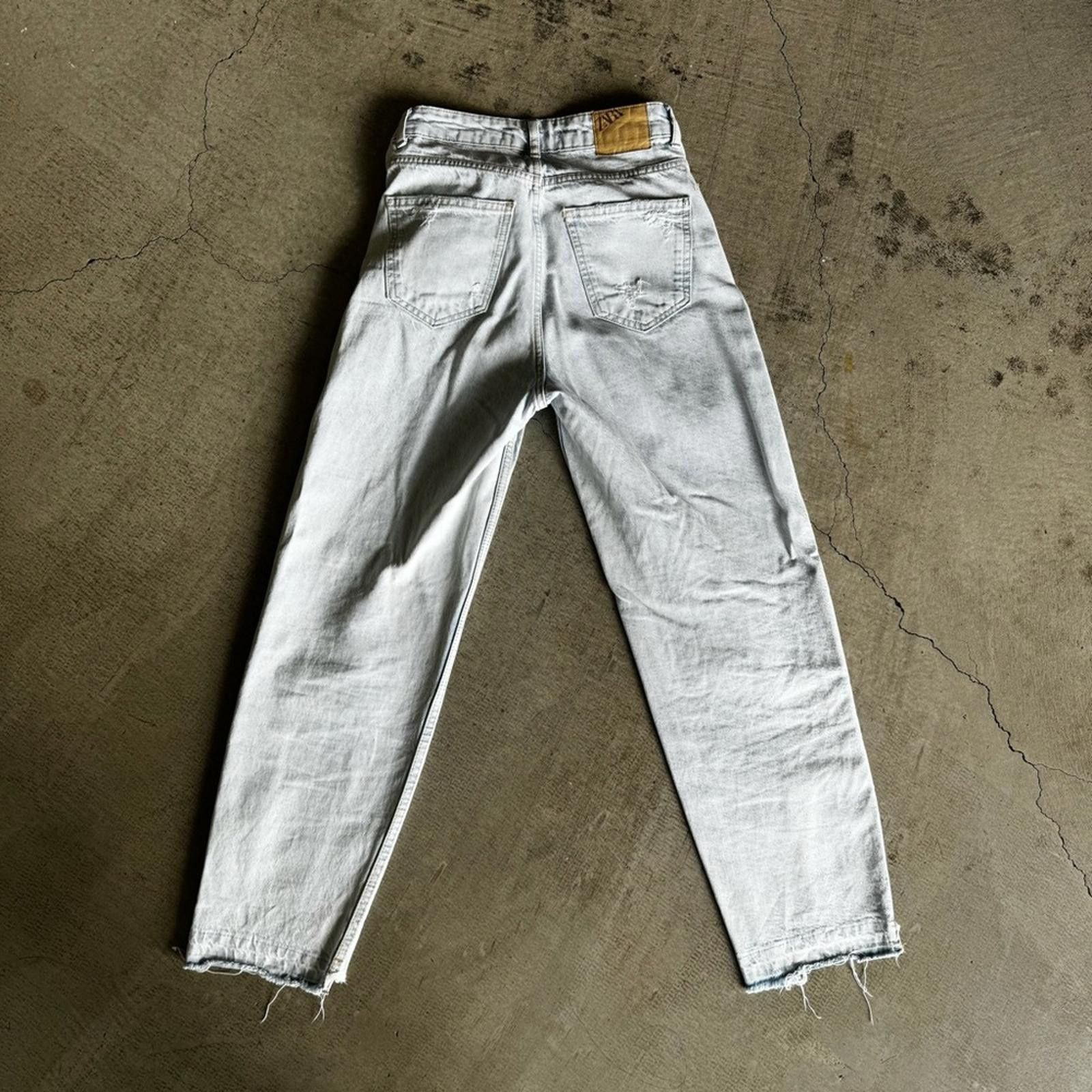 Zara Zara women’s straight leg jeans, mid waist Size 25" / US 0 / IT 36 - 4 Thumbnail