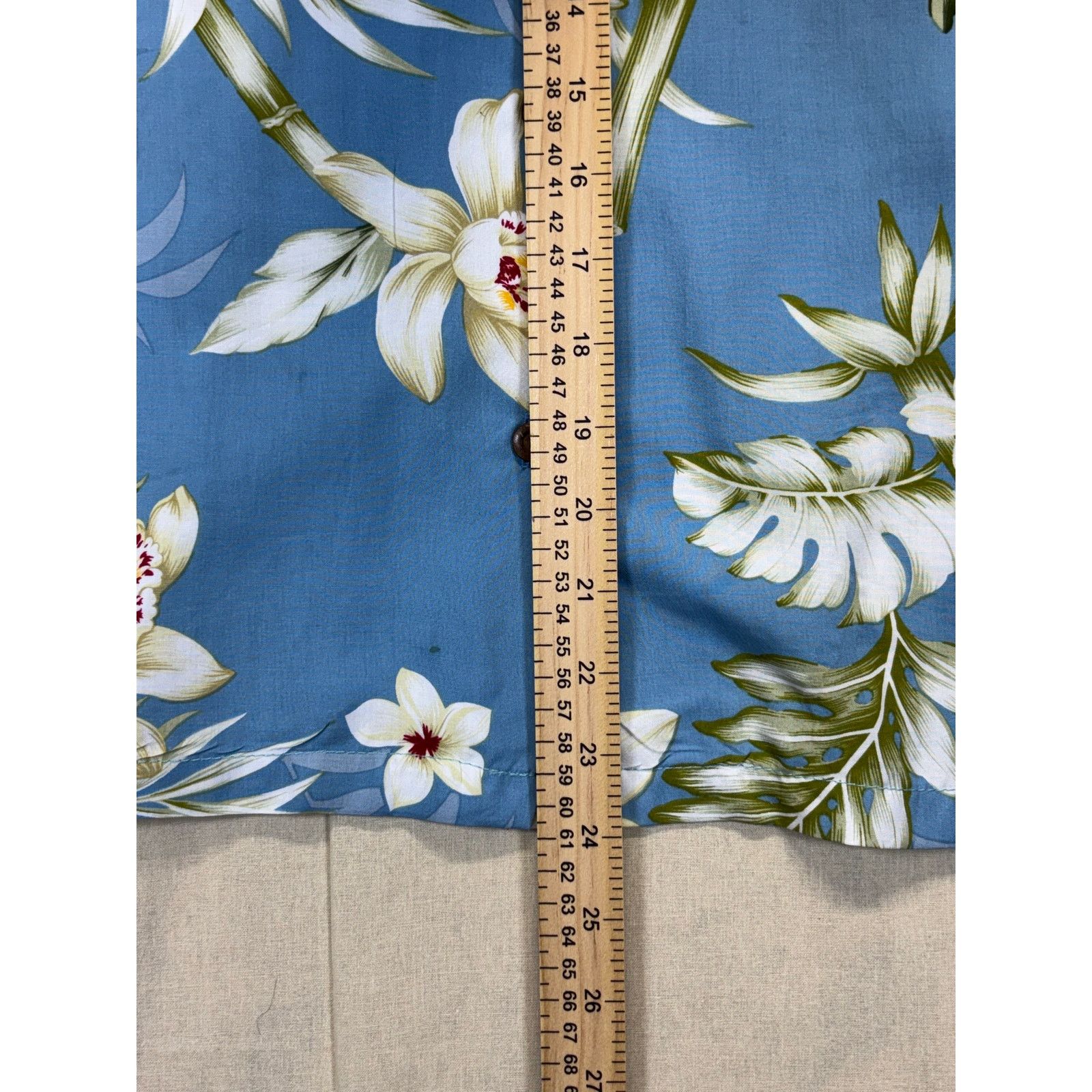 The Unbranded Brand Winnie Fashion Hawaii Men’s Aloha Shirt Blue Floral Rayon XL Size US XL / EU 56 / 4 - 2 Thumbnail